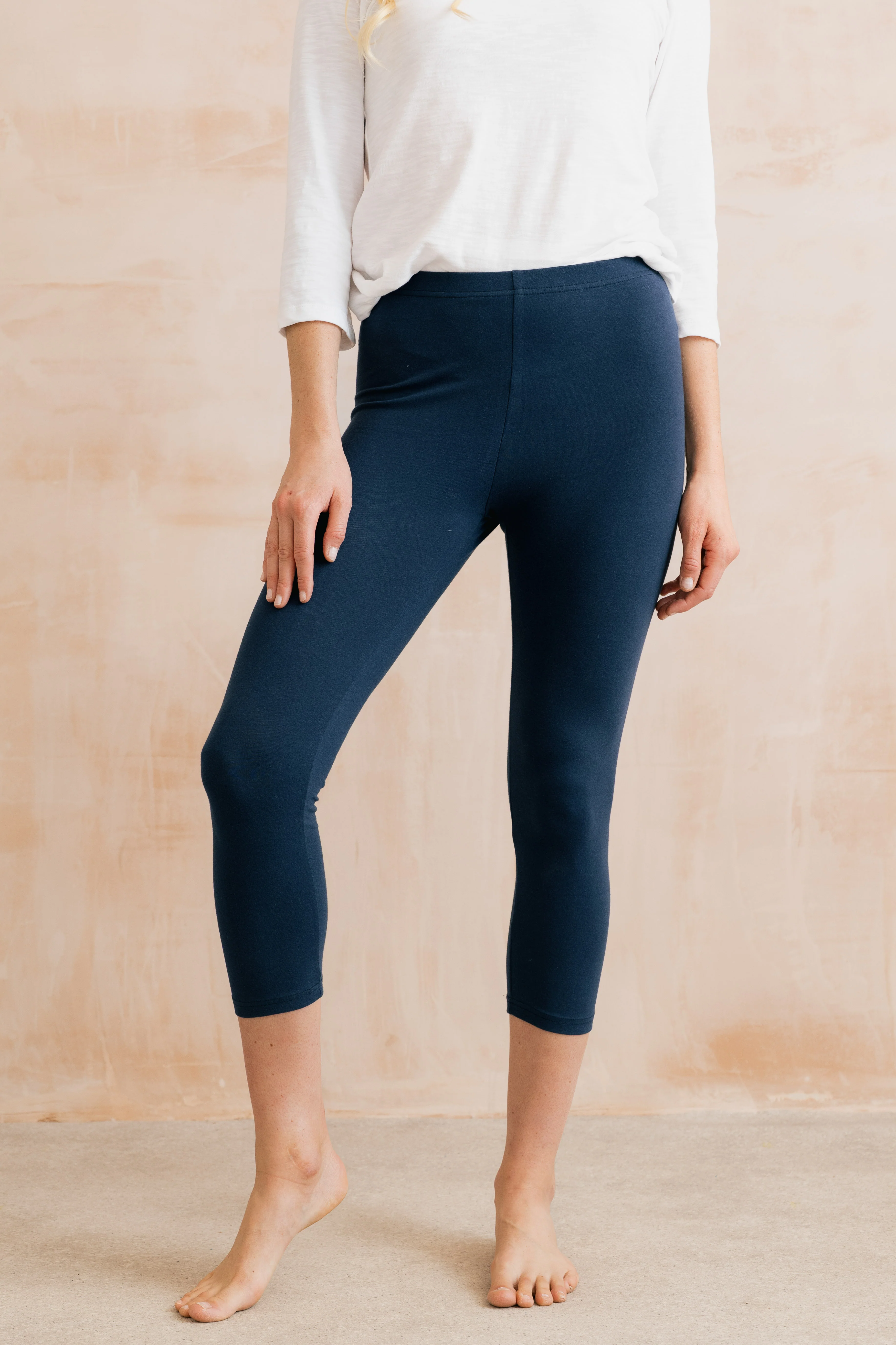 3/4 Length Cropped Leggings Navy - Image 3