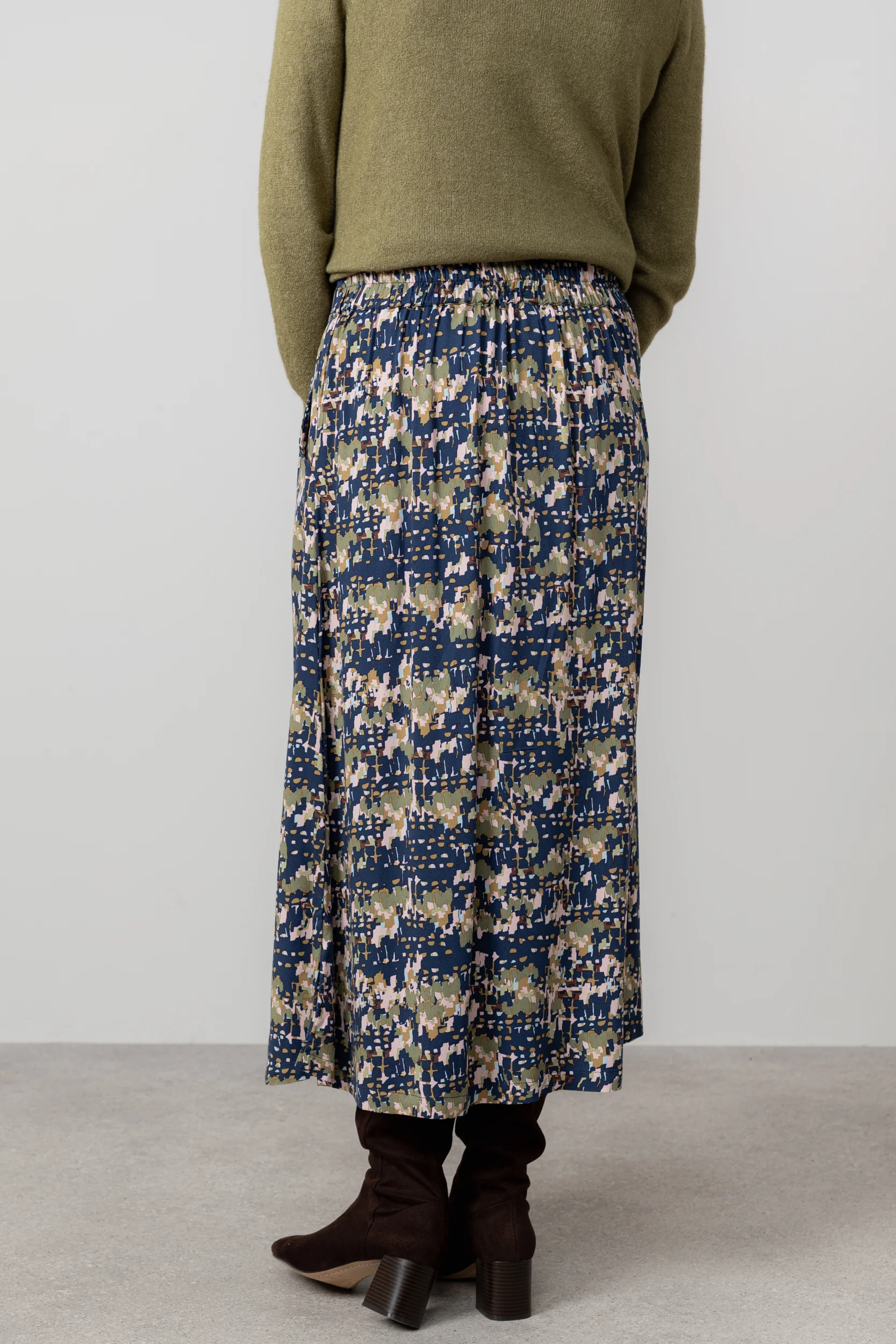 Alice Geometric Print Maxi Skirt Navy - Image 4