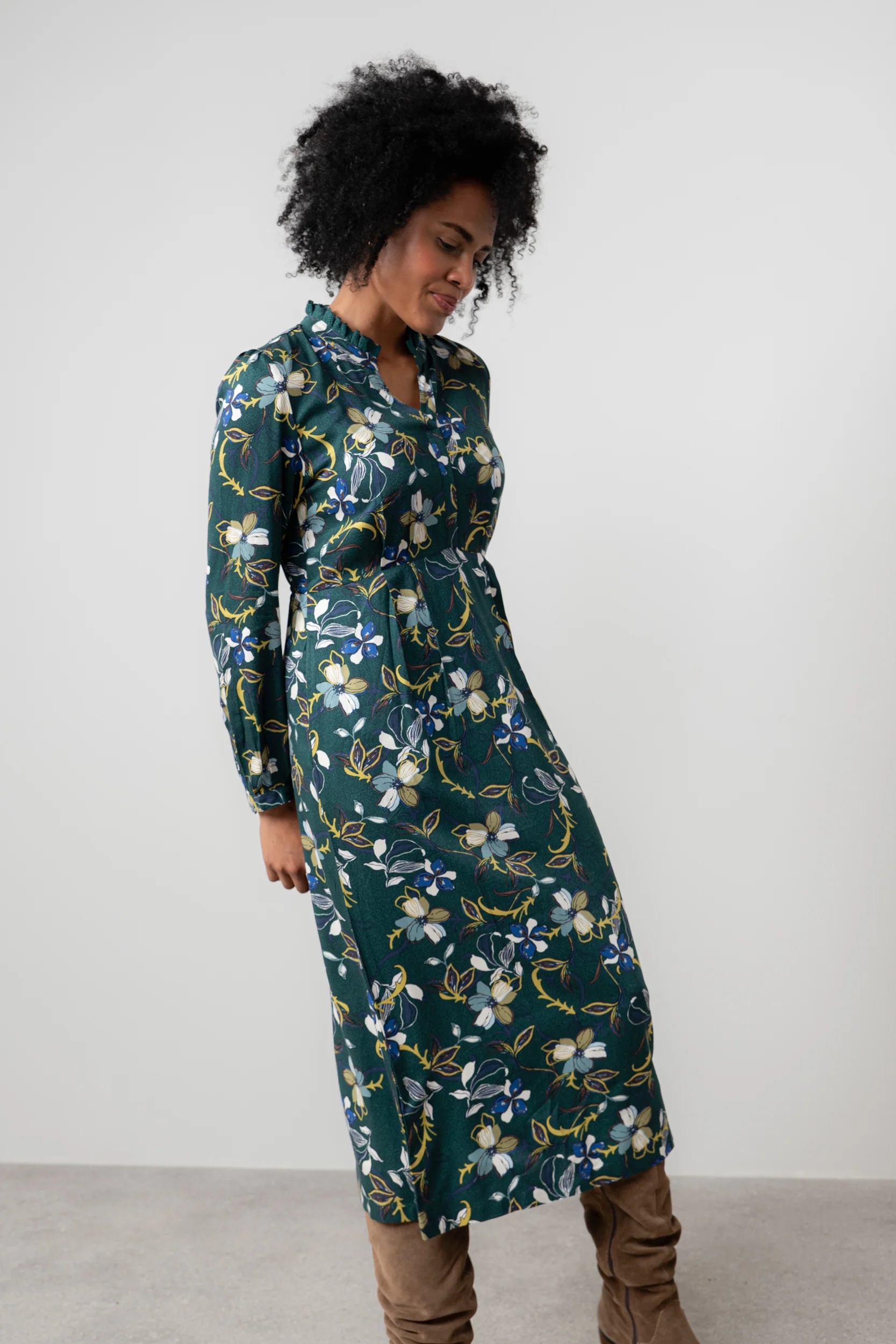 Amberley Floral Print Midi Dress Green - Image 2