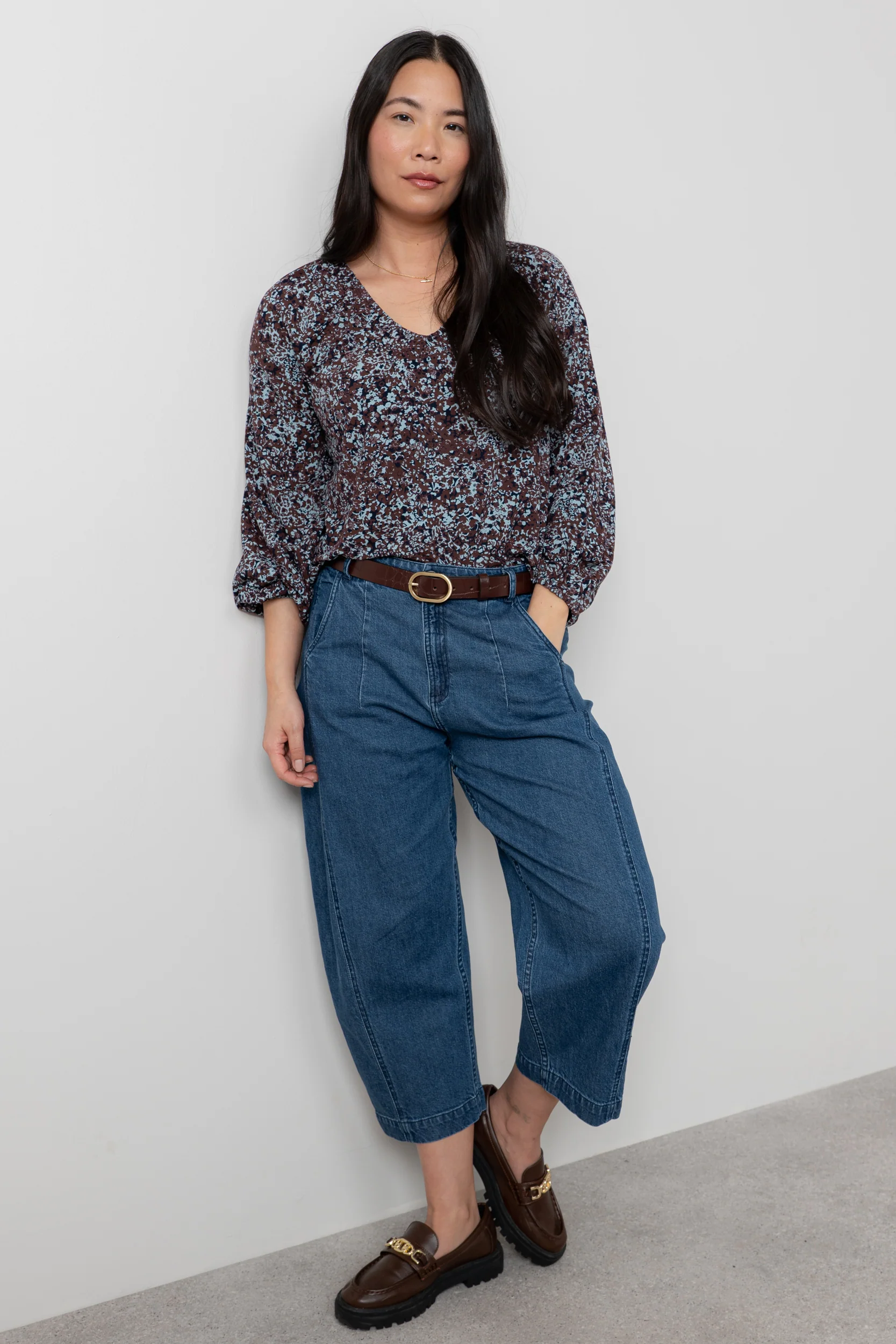 Aspen Floral Print V-Neck Jersey Top Chocolate - Image 3