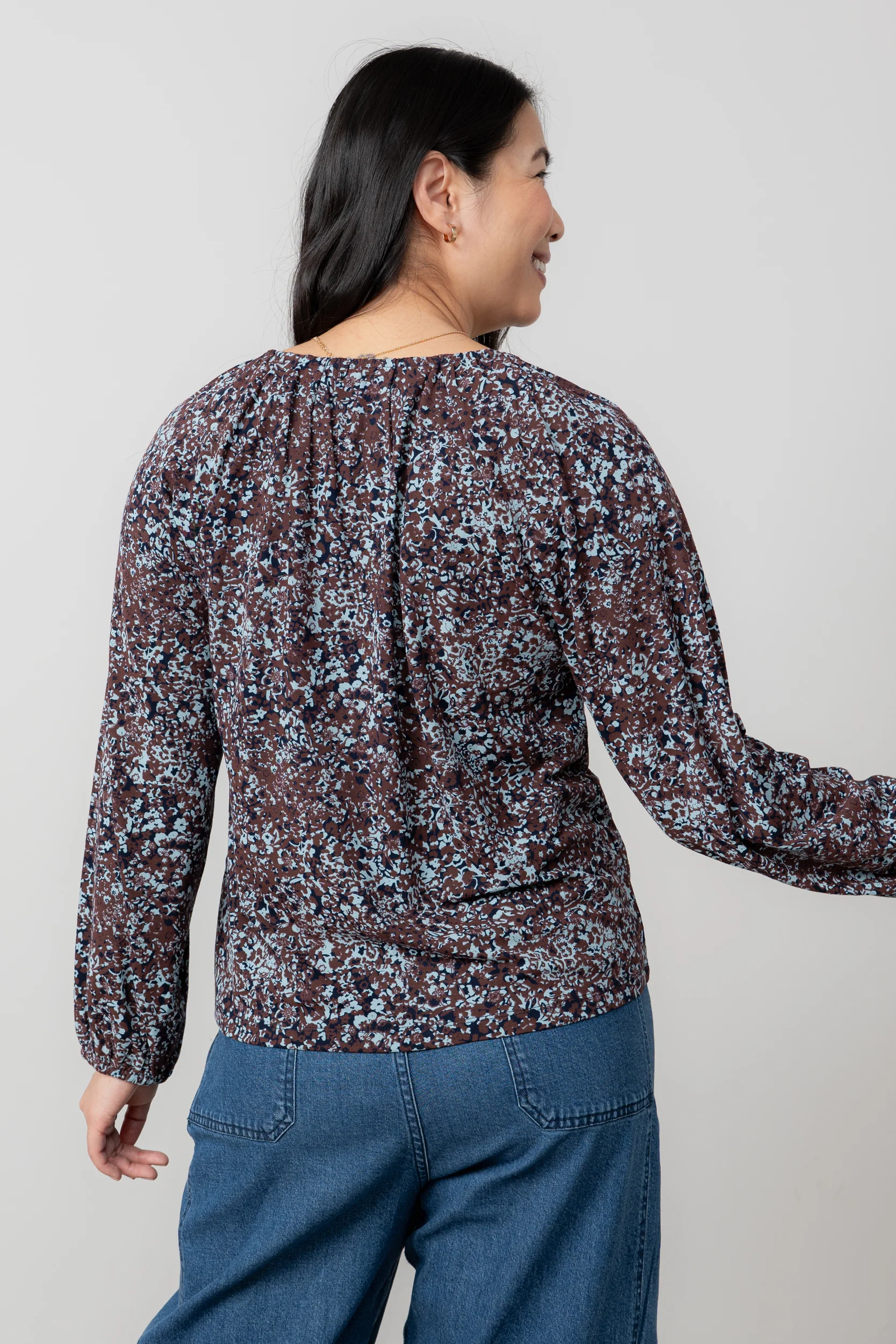 Aspen Floral Print V-Neck Jersey Top Chocolate - Image 4