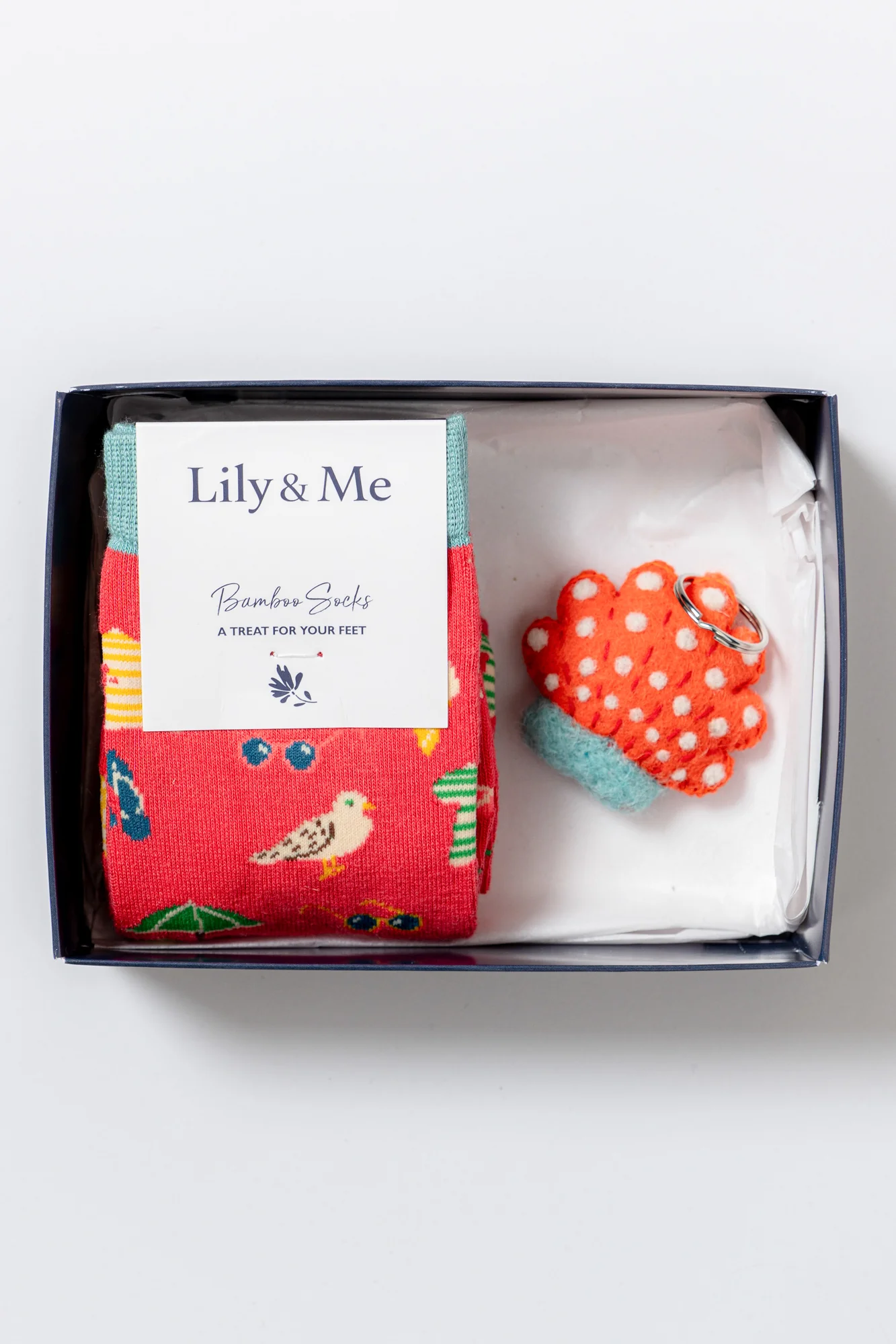 At The Beach Socks And Shell Keyring Giftbox - Image 6