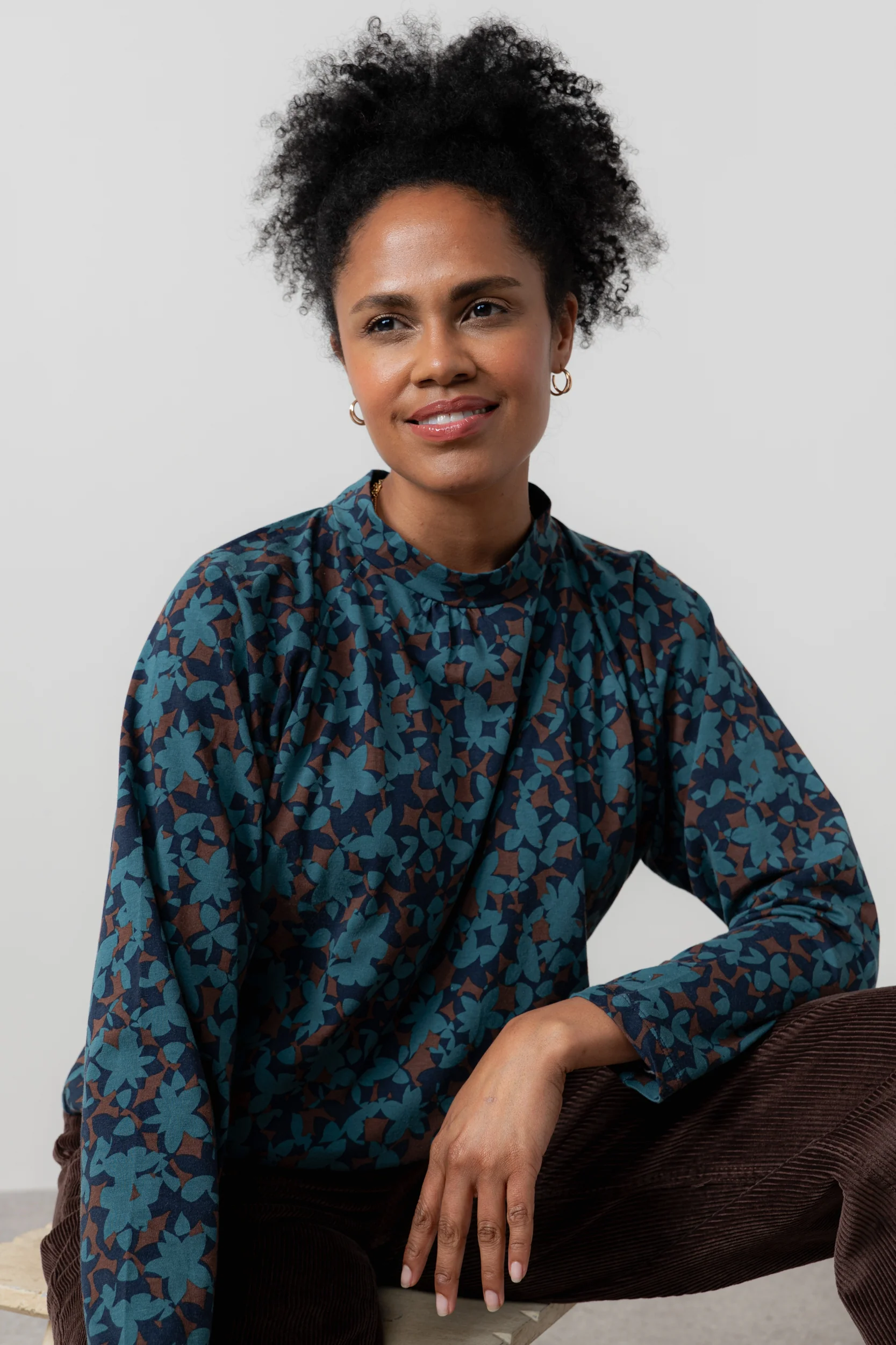 Bayberry Batwing Printed Top Navy - Image 2