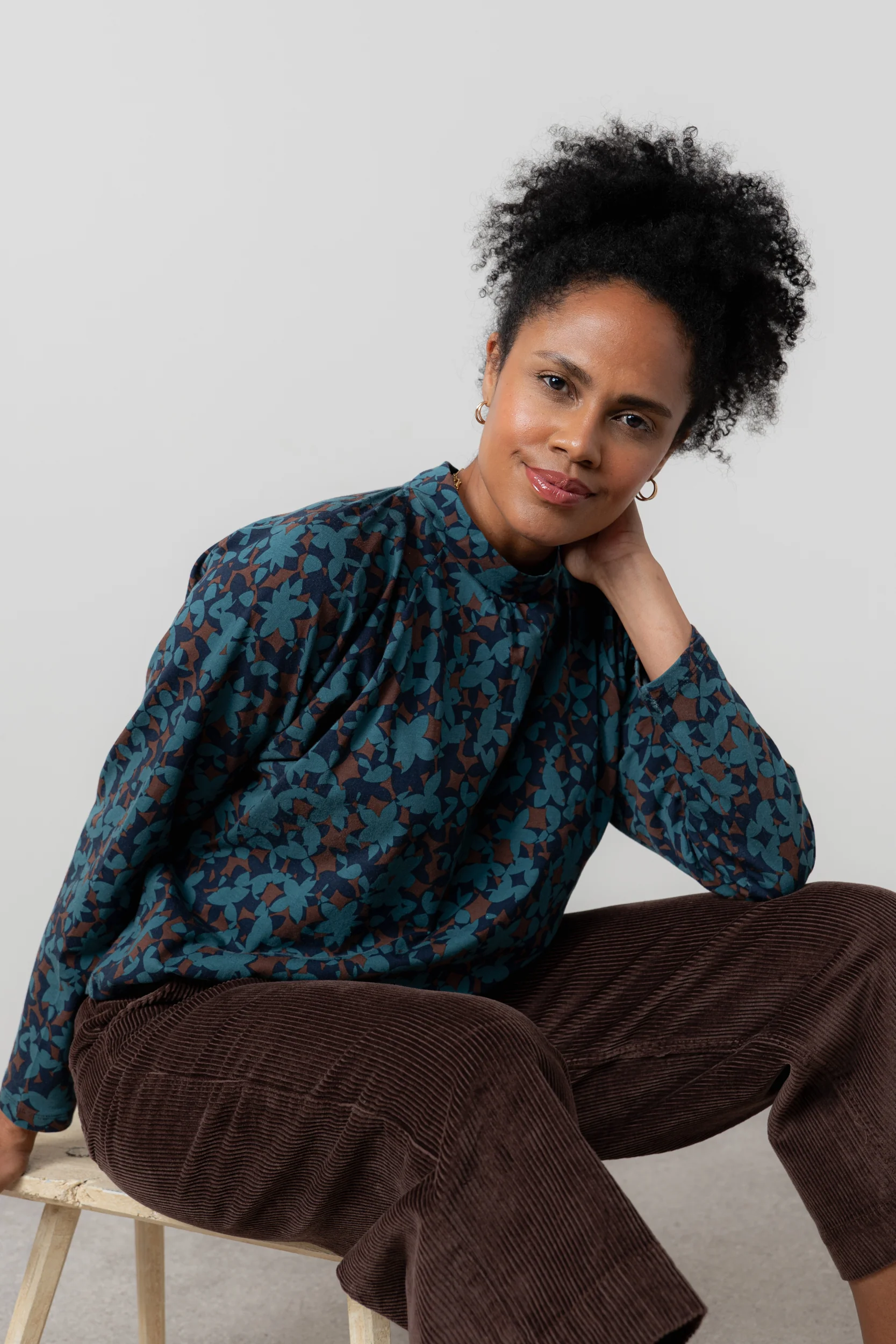 Bayberry Batwing Printed Top Navy - Image 5