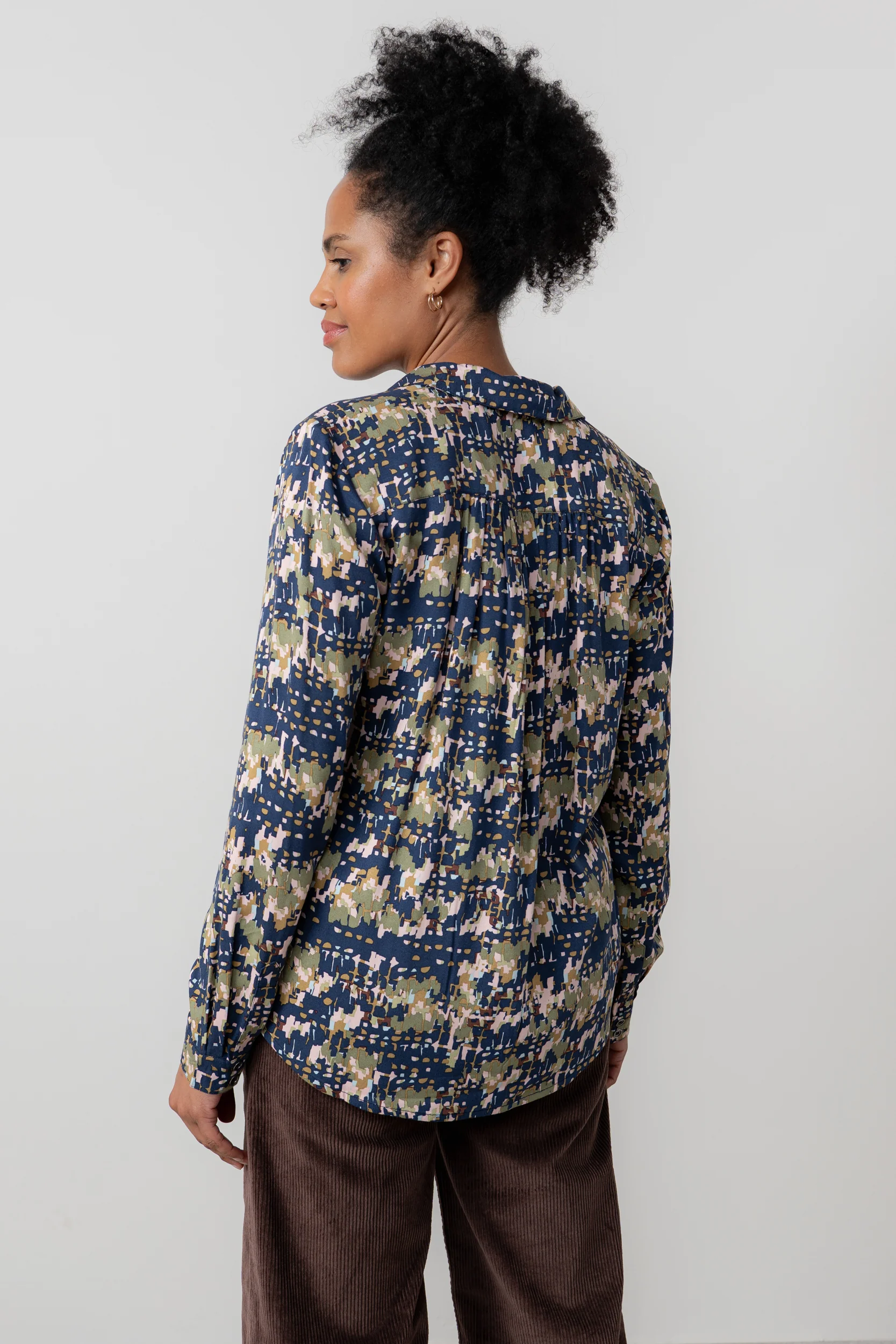 Beech Geometric Print Shirt Navy - Image 4