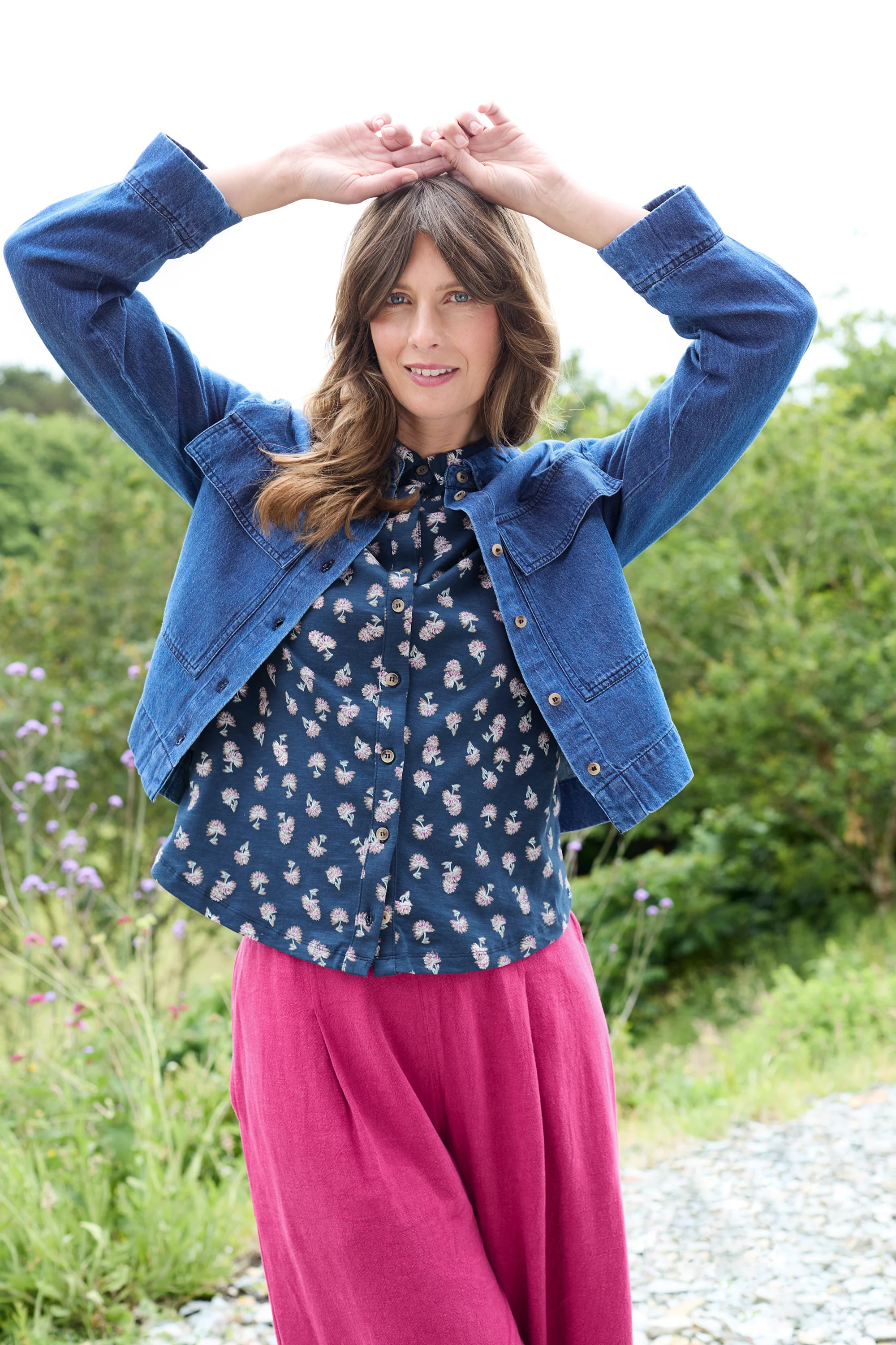 Bowbridge Printed Organic Cotton Jersey Shirt Navy - Image 3