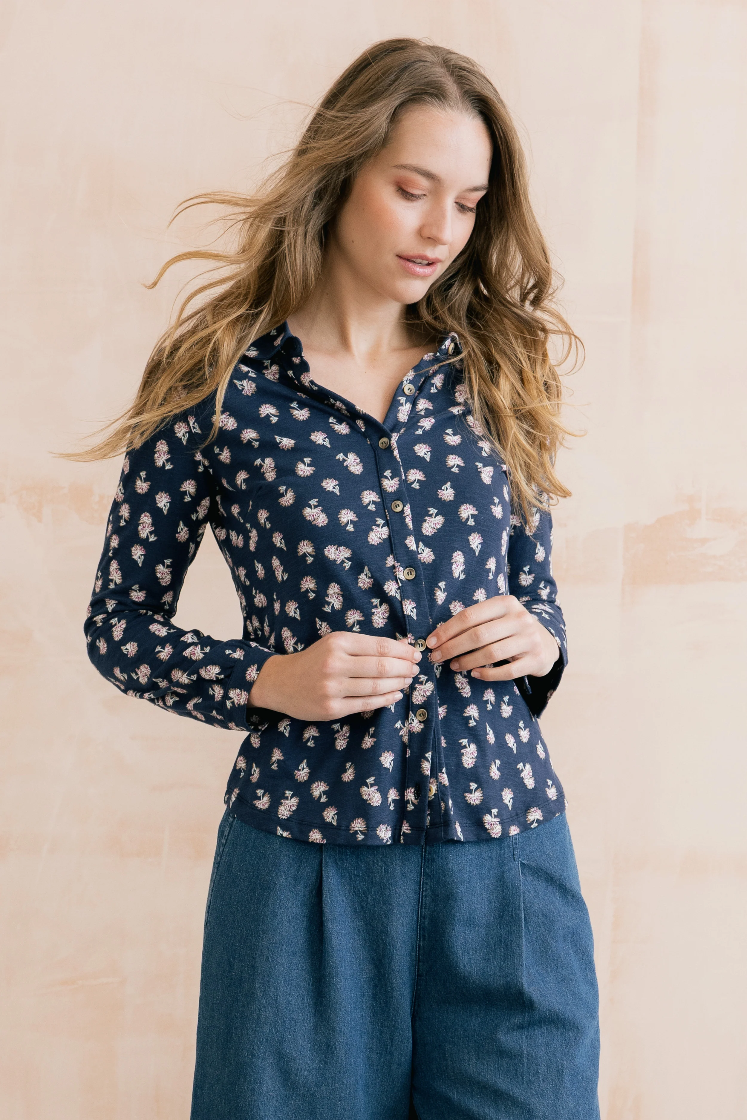 Bowbridge Printed Organic Cotton Jersey Shirt Navy - Image 7