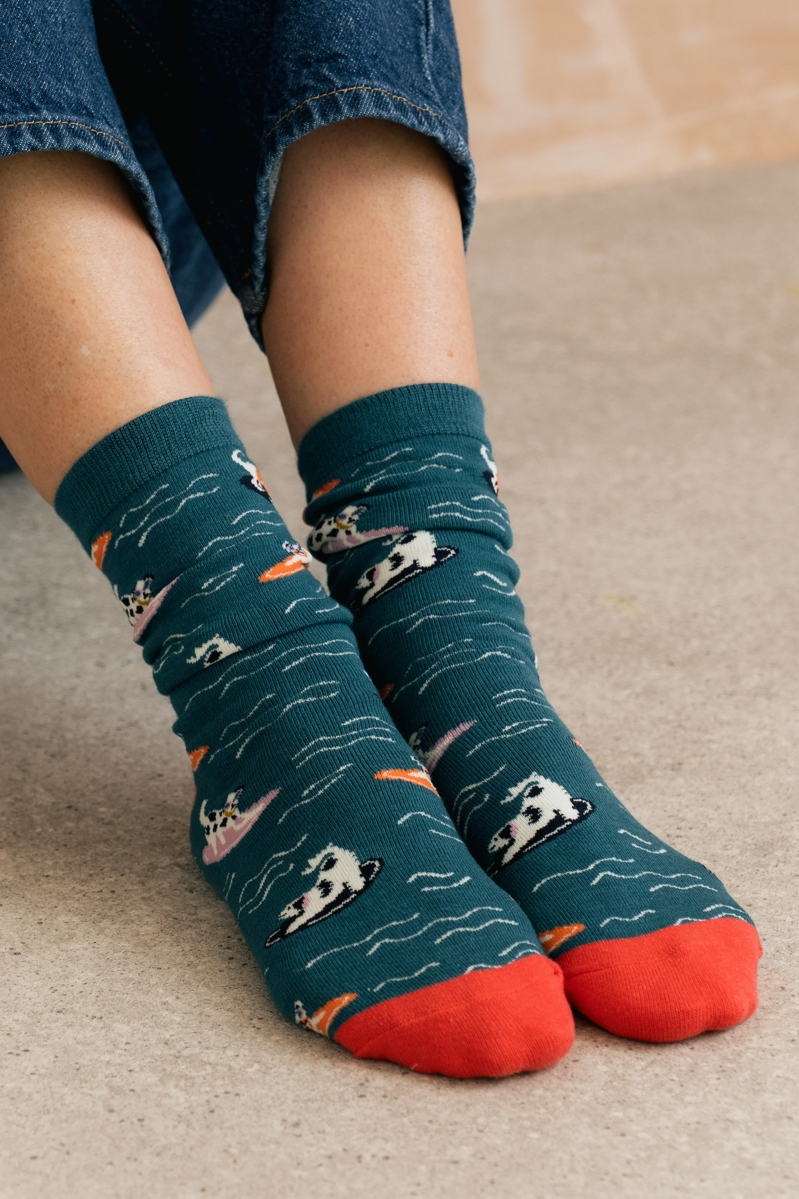 Bowie The Surf Dog Bamboo Socks And Decoration Giftbox - Image 5