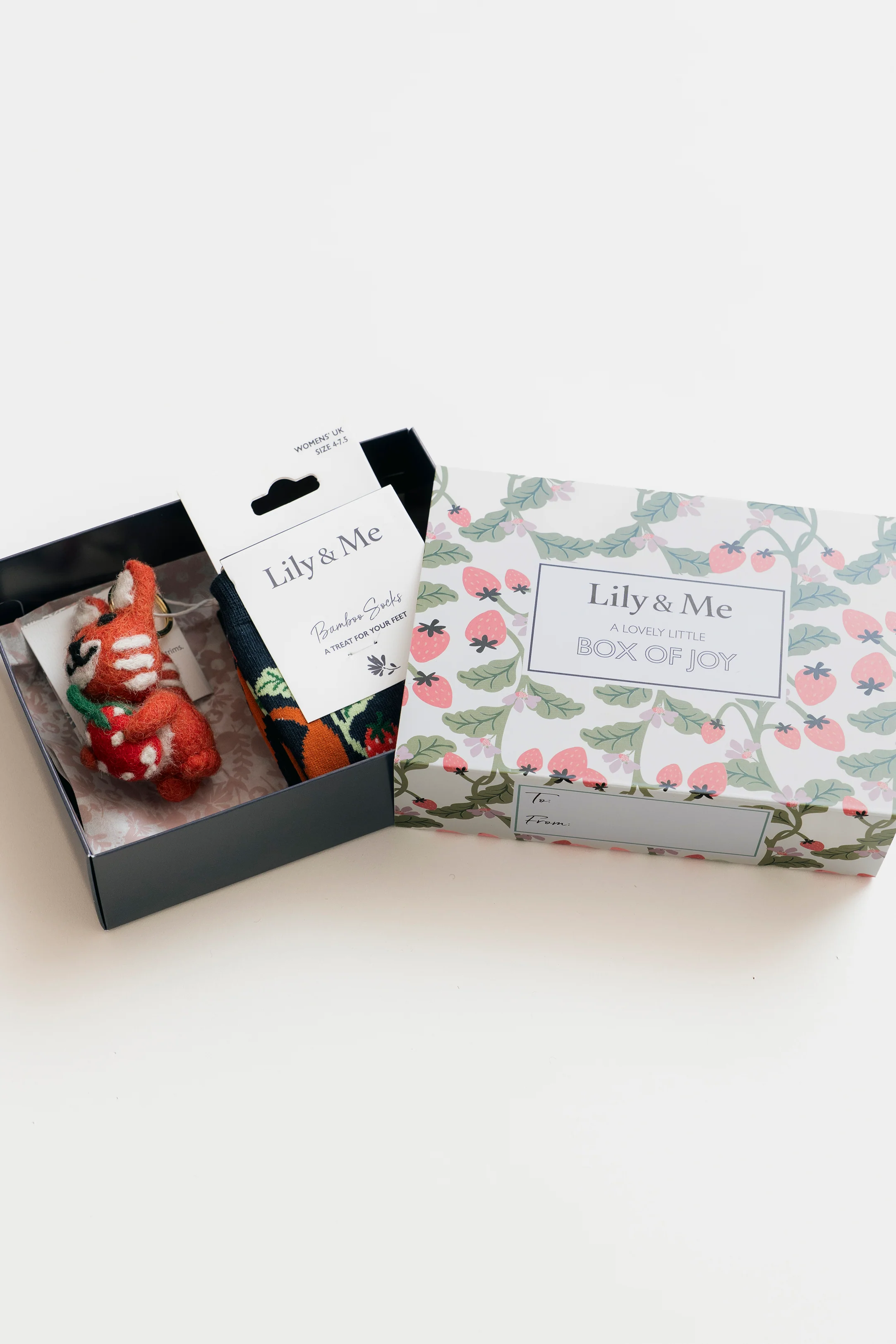 Charlotte The Cat Bamboo Socks And Decoration Giftbox - Image 2