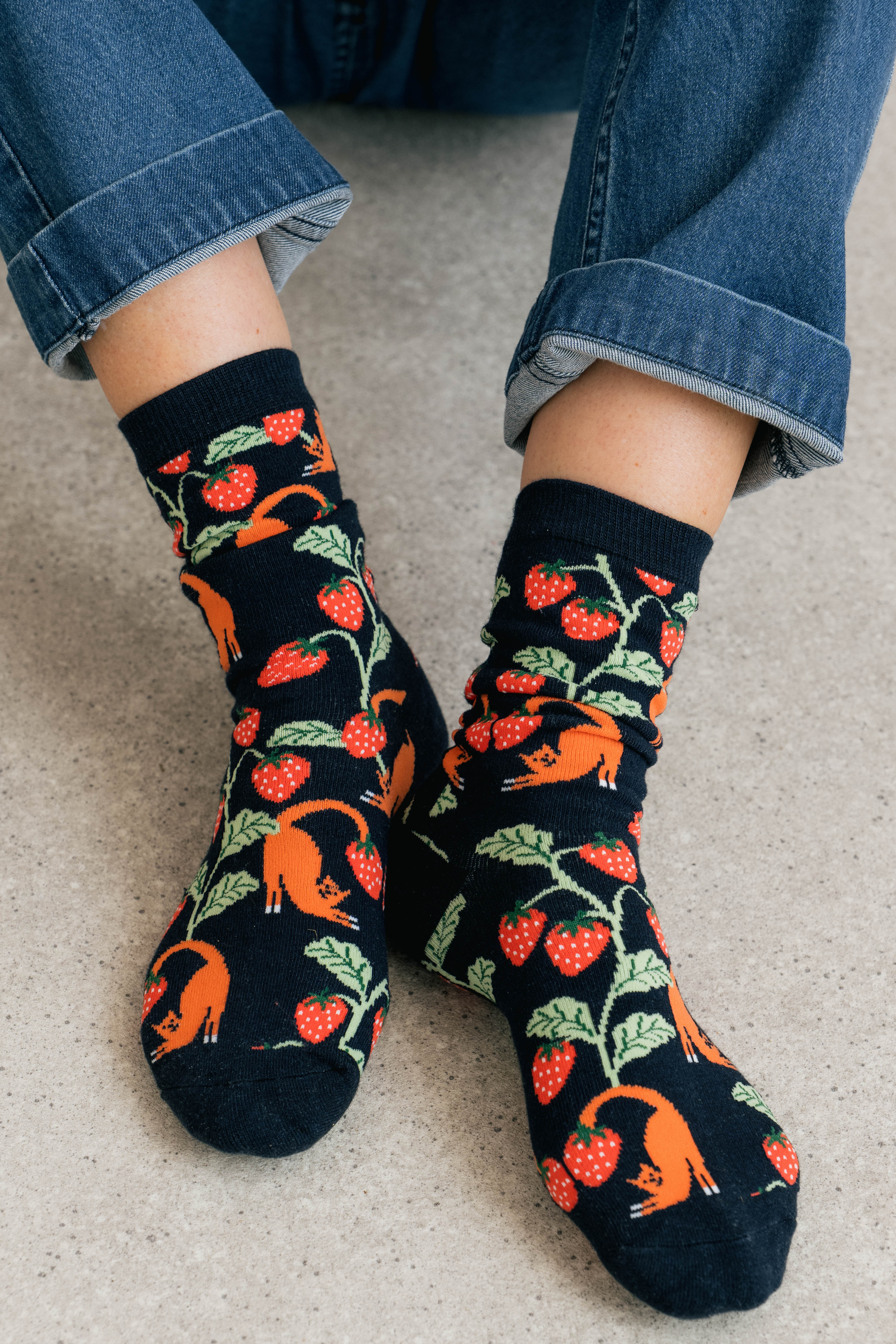 Charlotte The Cat Bamboo Socks And Decoration Giftbox - Image 8