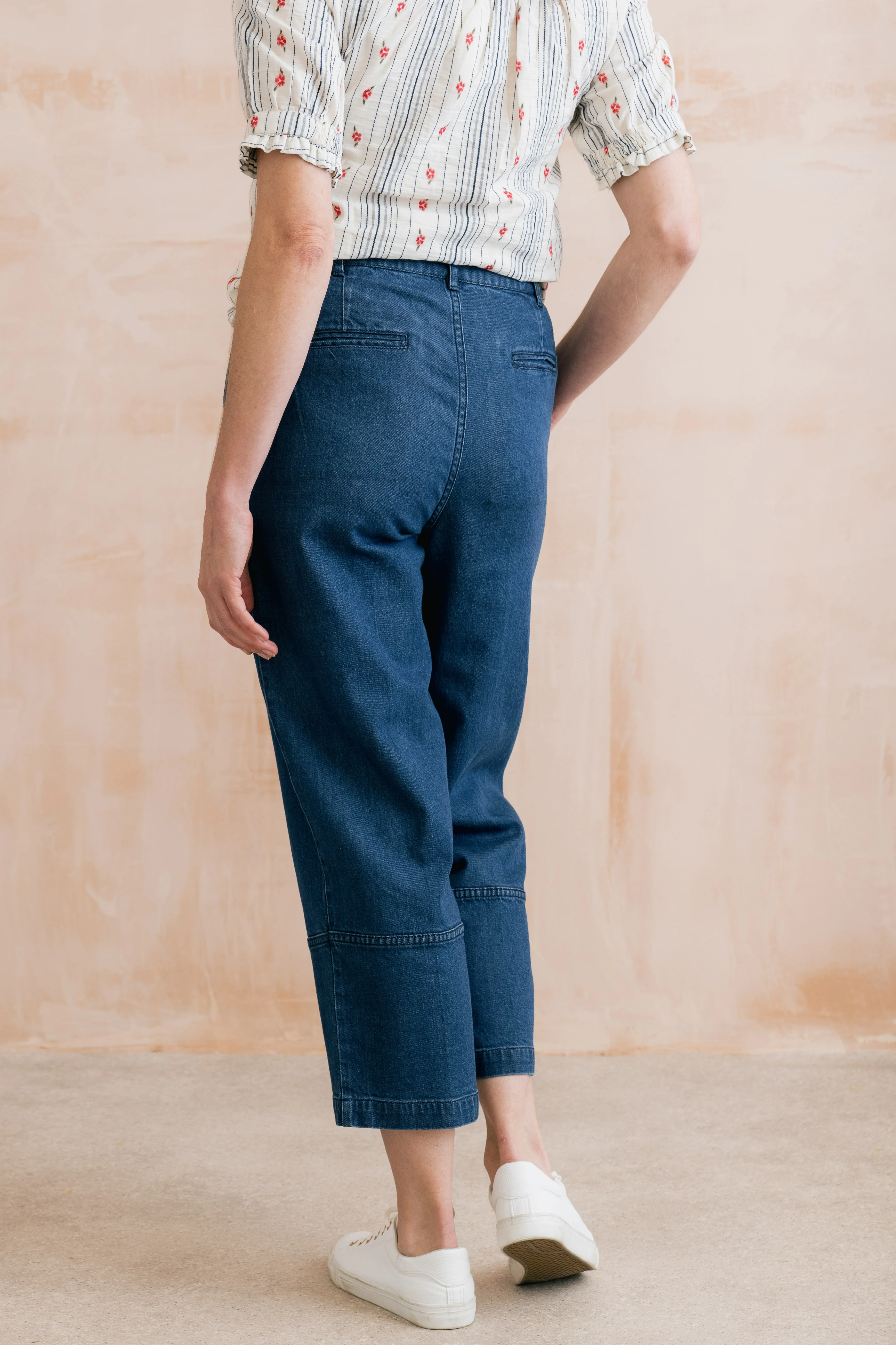 Clarissa Denim Tapered Leg Cropped Jeans - Image 3