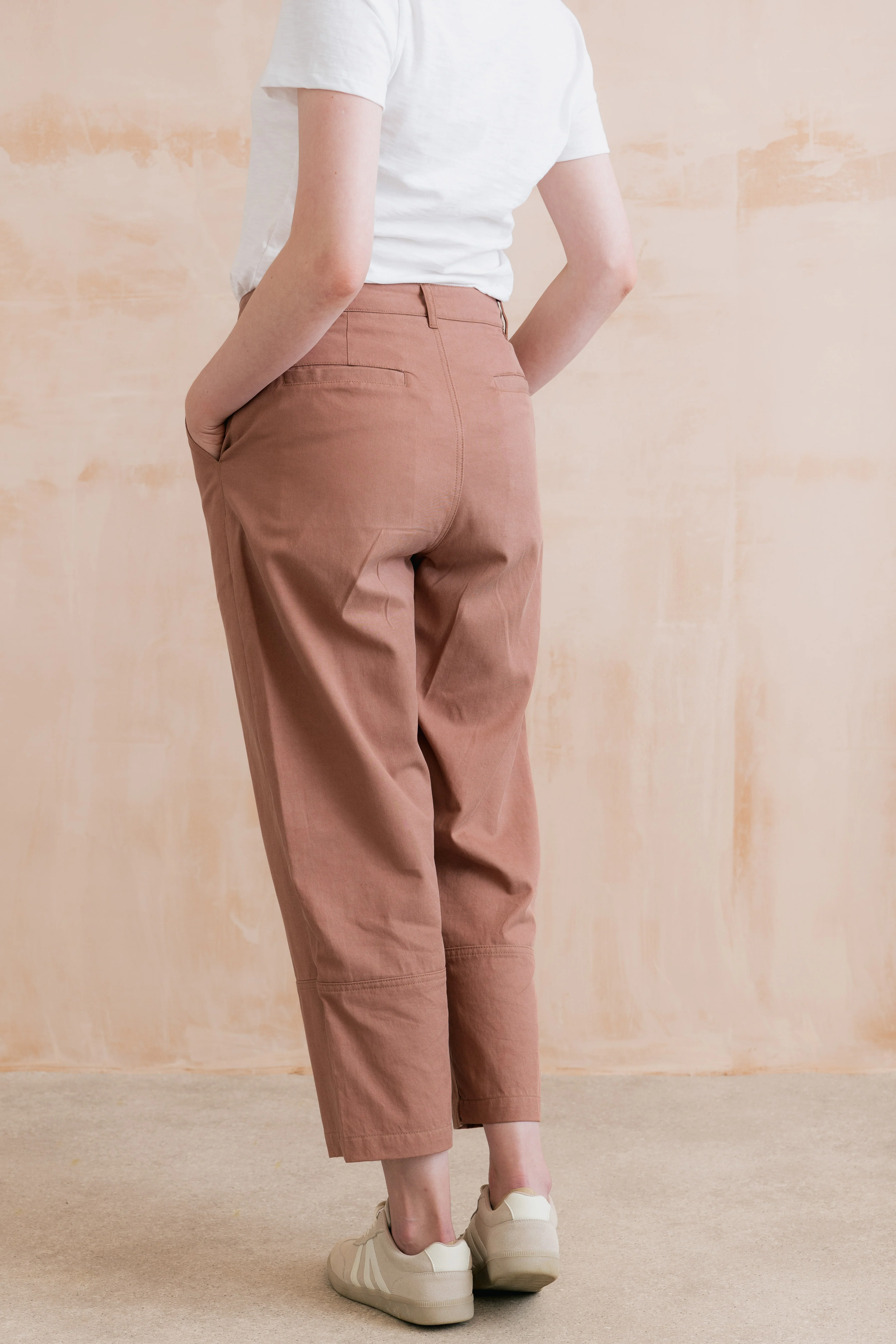 Clarissa Tapered Leg Cropped Trousers Soft Pink - Image 4