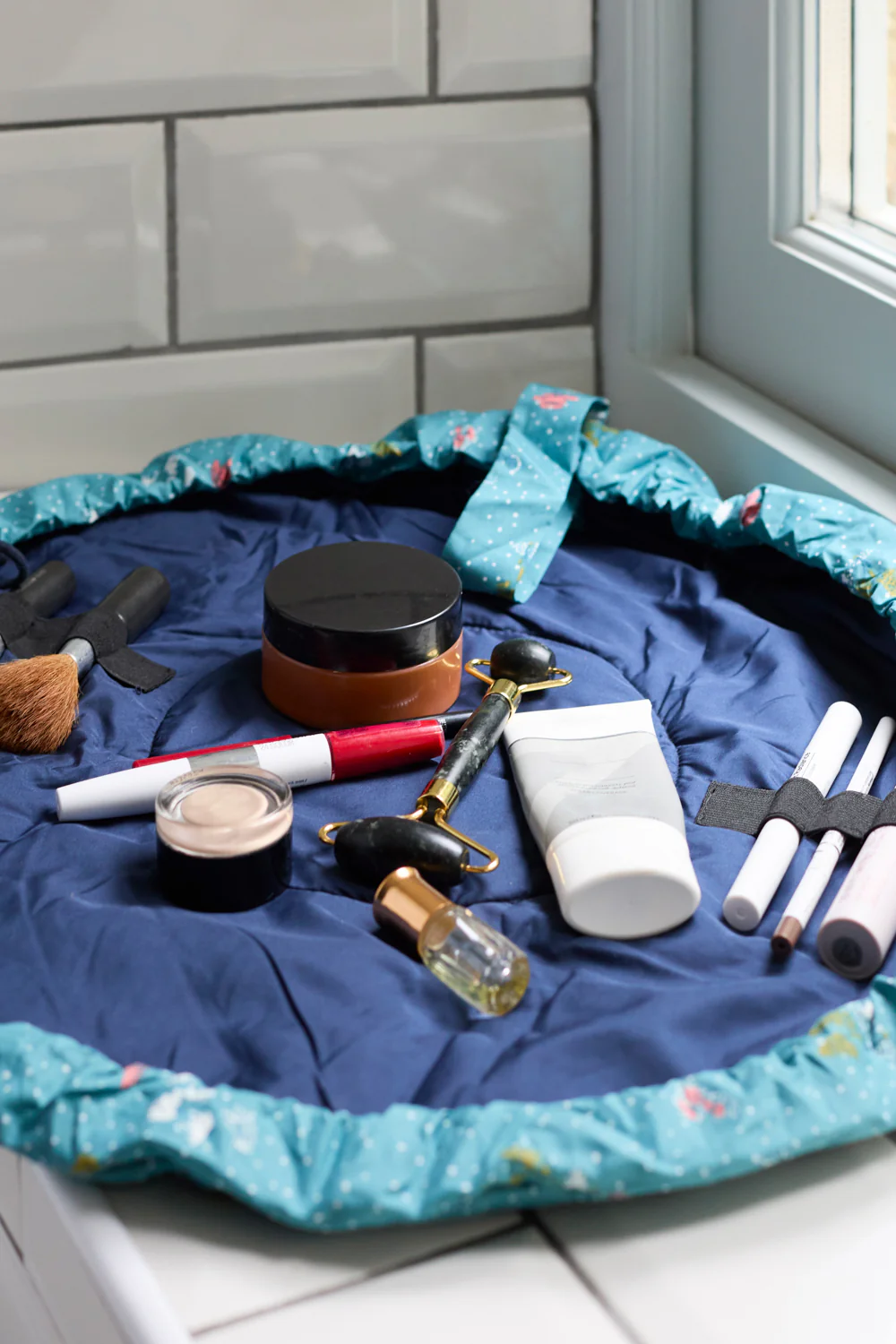 Cosmetics Pouch Flower - Image 2