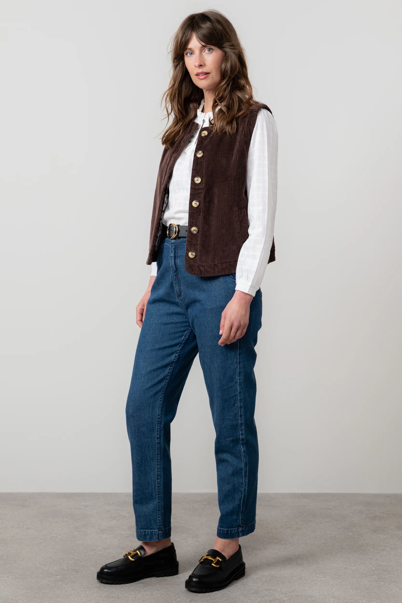 Dusk Stretch Cotton Jumbo Cord Gilet Chocolate - Image 4