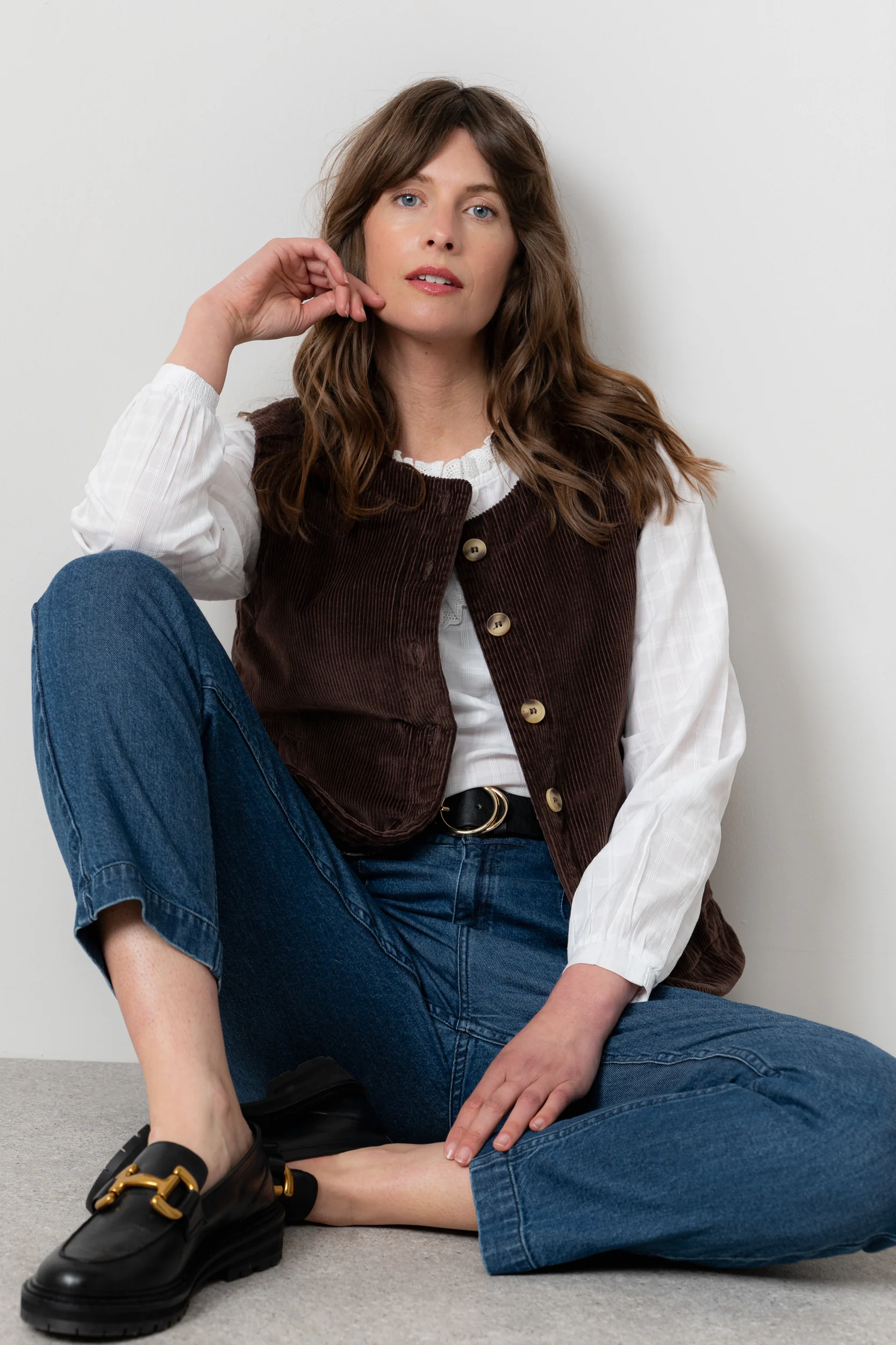 Dusk Stretch Cotton Jumbo Cord Gilet Chocolate - Image 6
