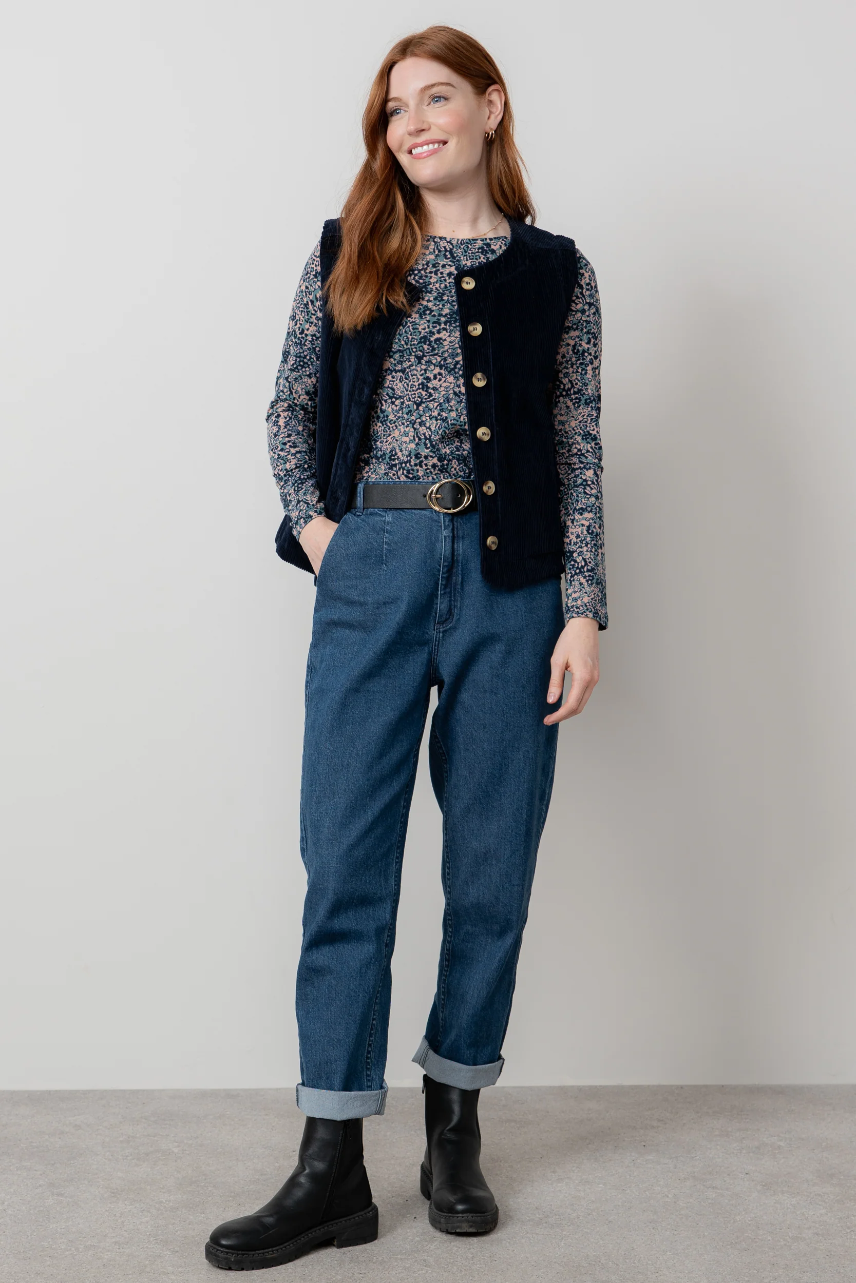 Dusk Stretch Cotton Jumbo Cord Gilet Navy - Image 5