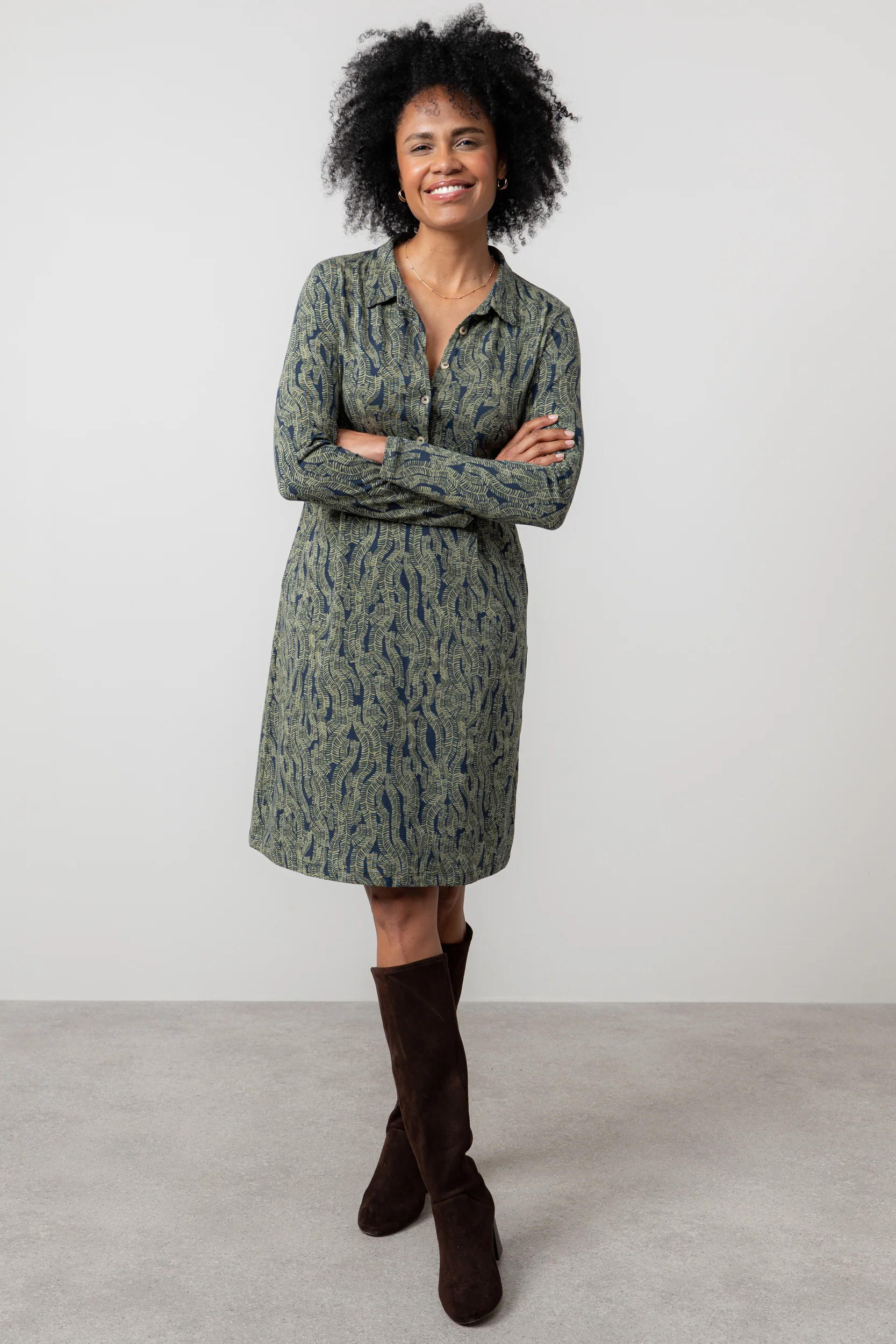 Elmore Organic Cotton Jersey Shirt Dress Navy/ Moss - Image 3