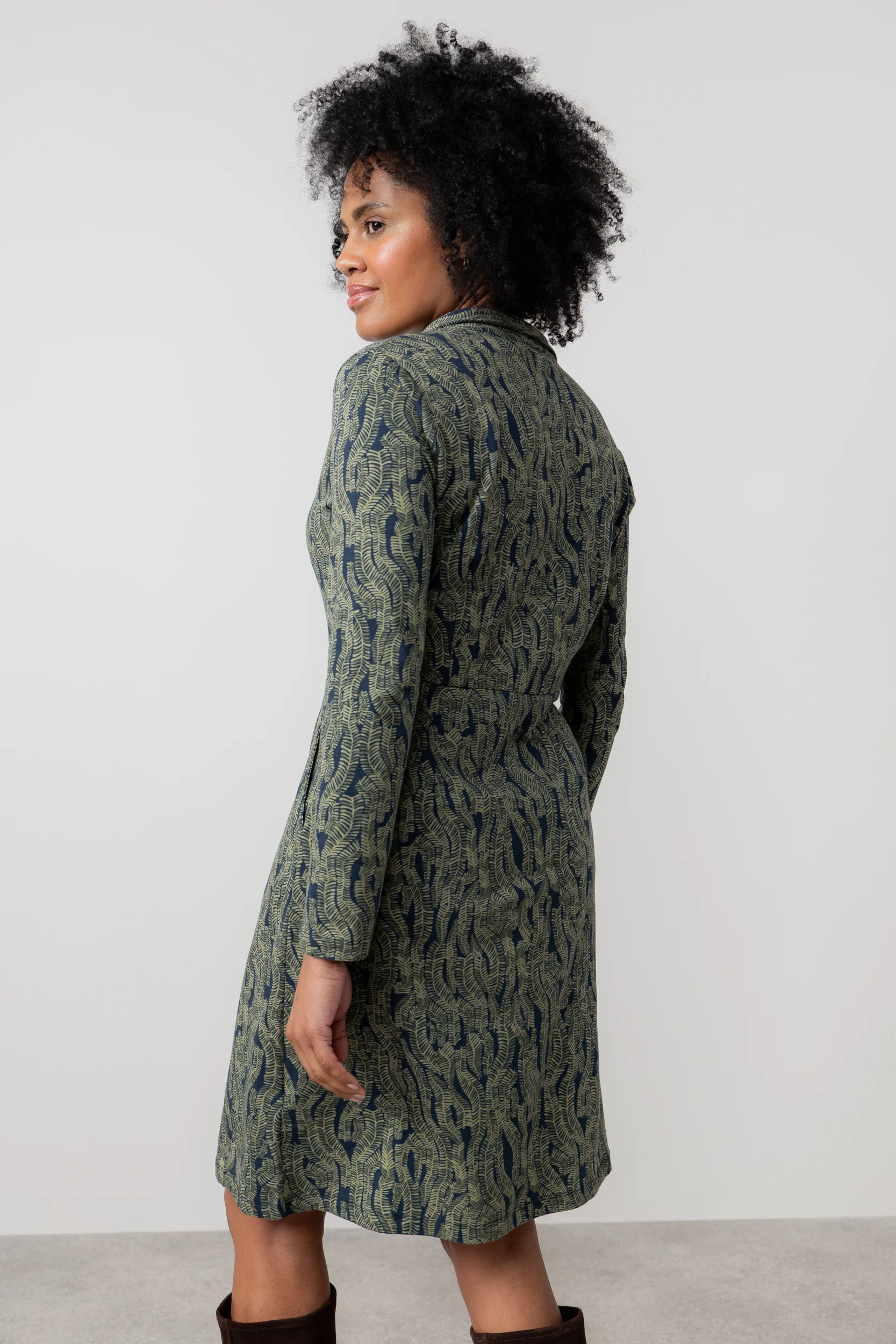 Elmore Organic Cotton Jersey Shirt Dress Navy/ Moss - Image 4