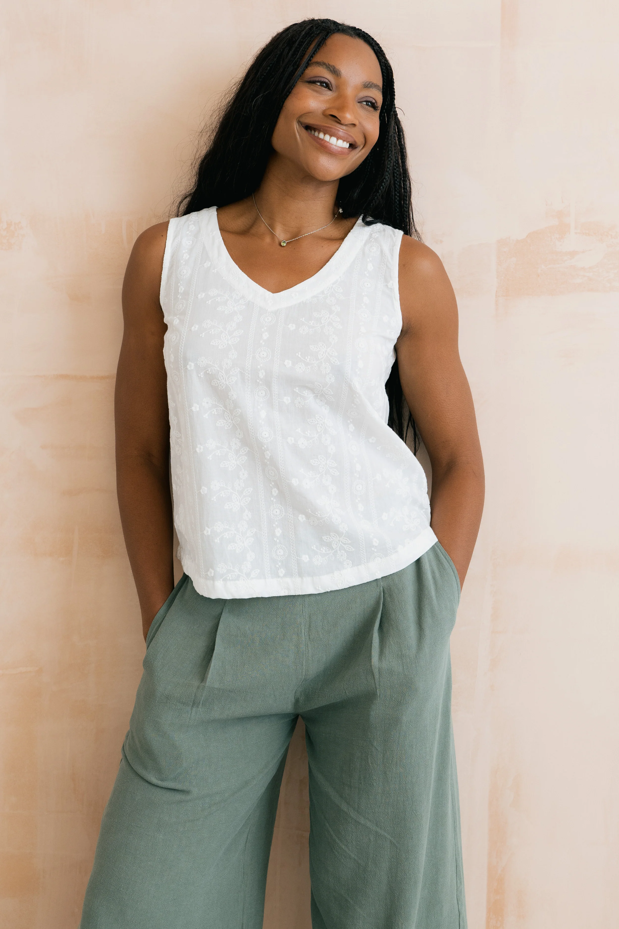 Embroidered Cotton Alicia Vest White