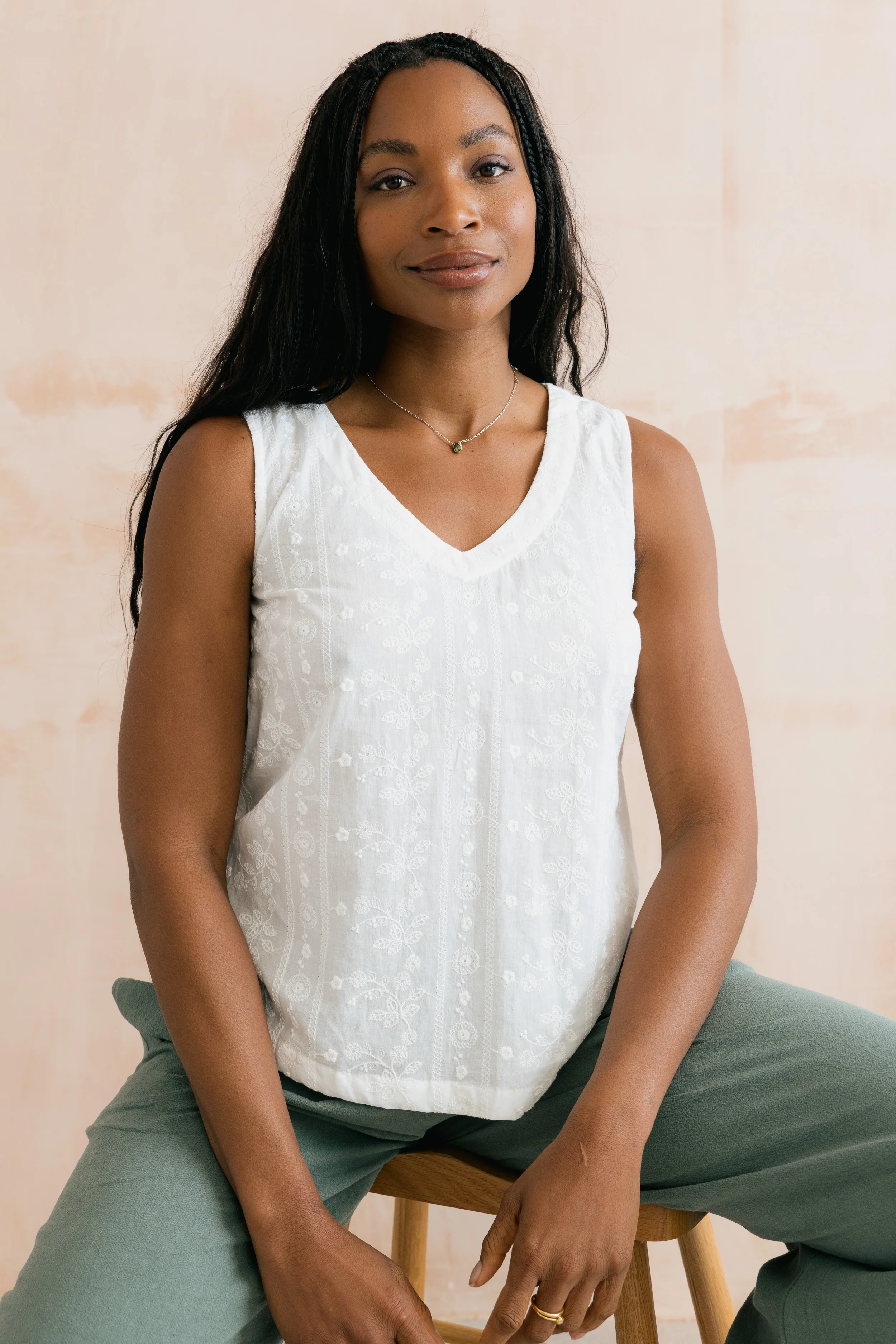 Embroidered Cotton Alicia Vest White - Image 3