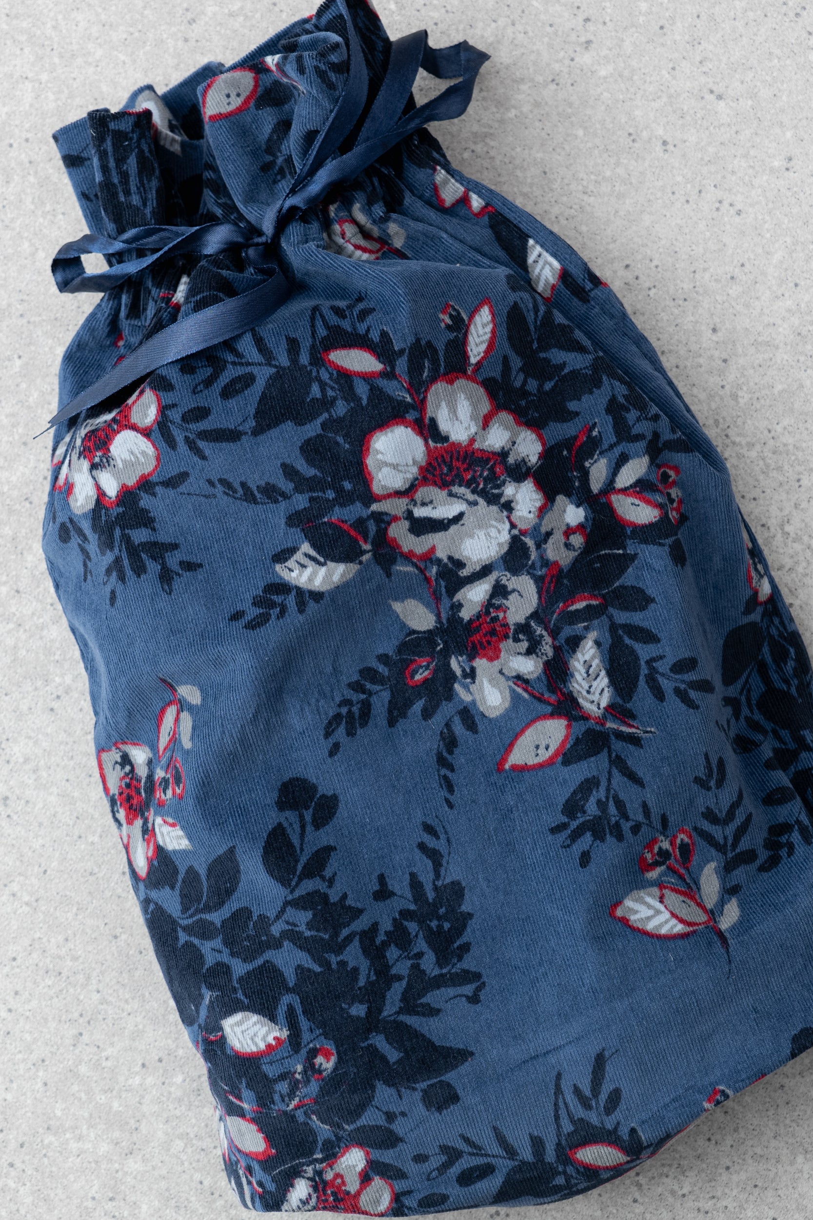 Fabric Gift Bag Vintage Floral Navy - Image 5