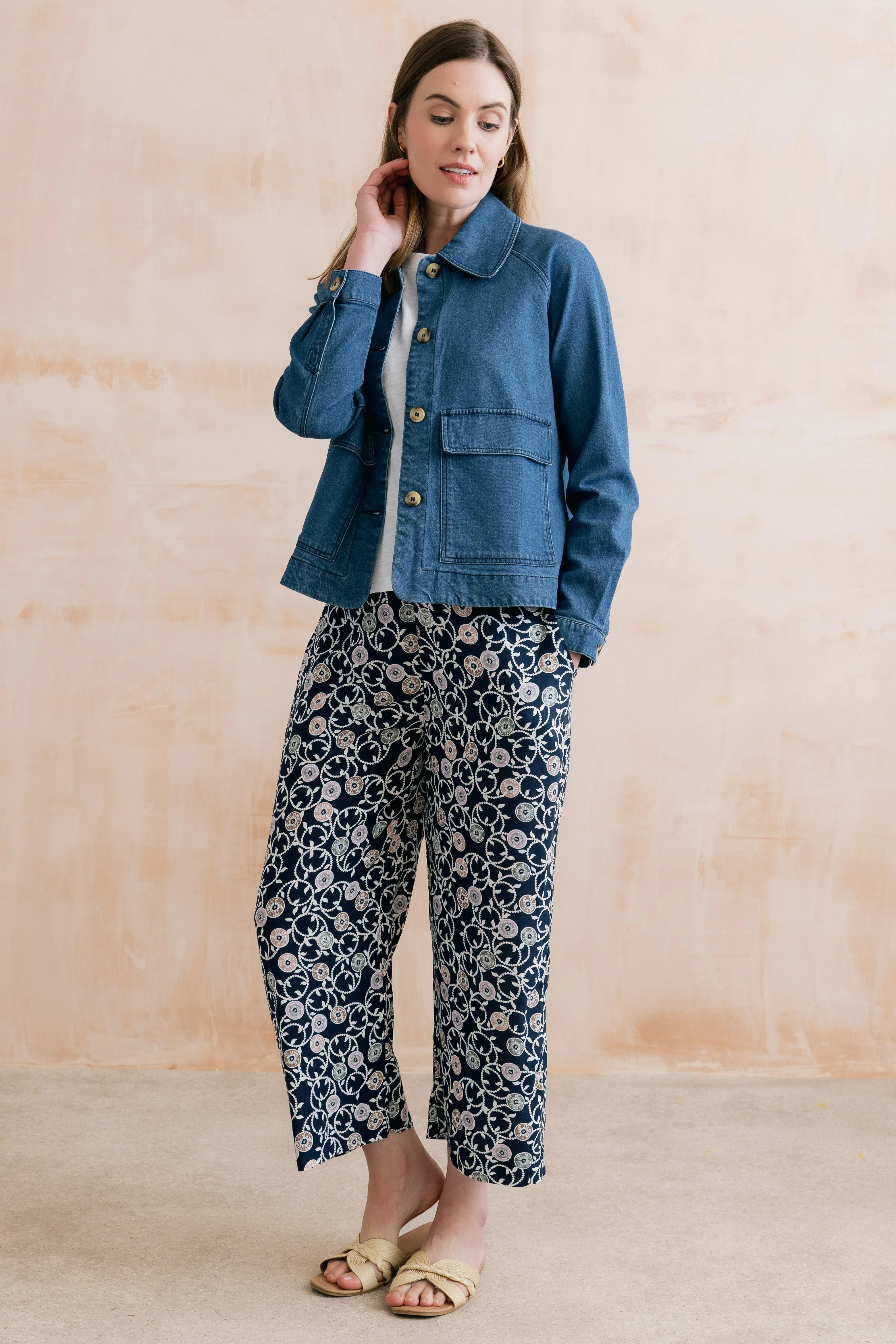 Greta Sea Holly Print Cropped Trousers Navy - Image 7
