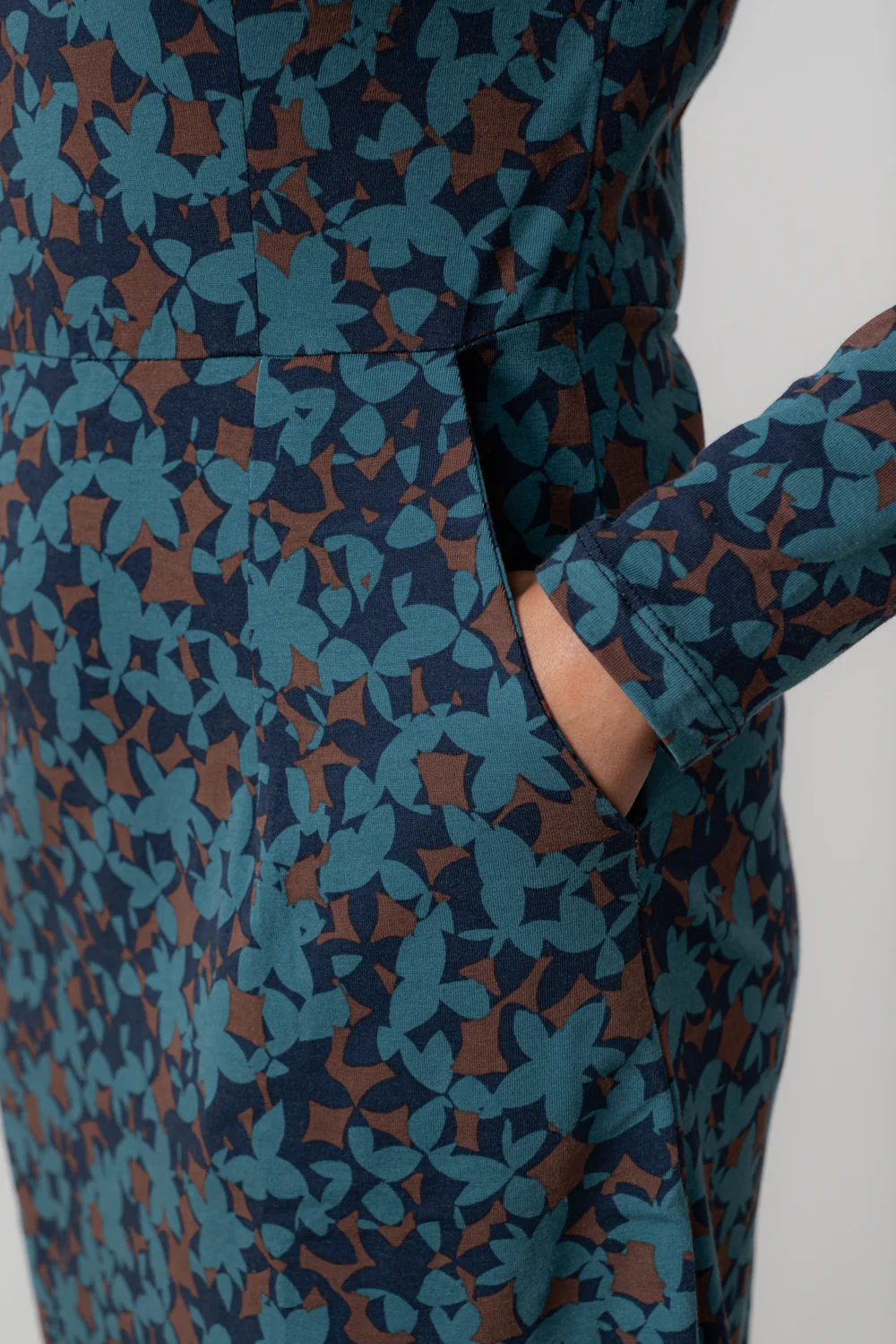 Halmore Long Sleeve Jersey Dress Navy - Image 5