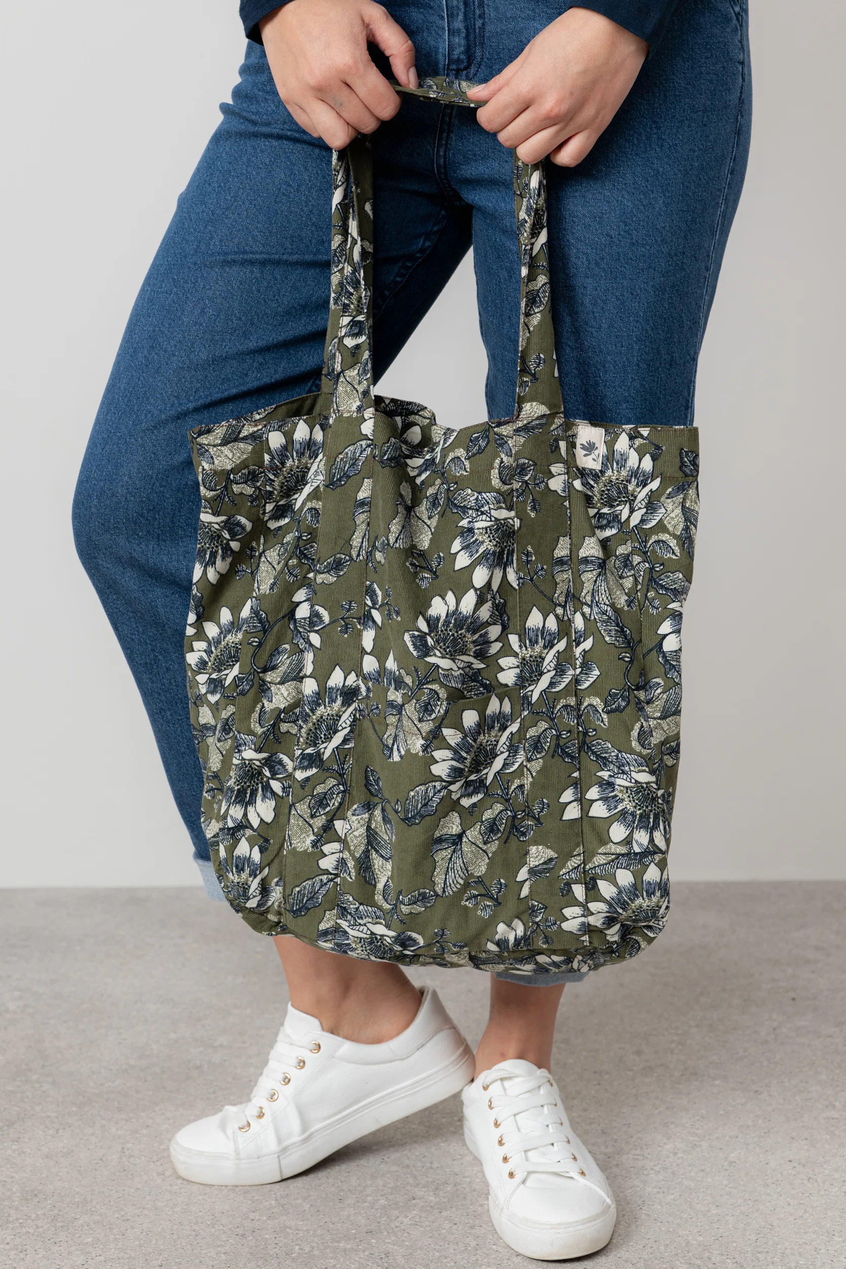 Harvest Print Cord Tote Bag Moss - Image 4