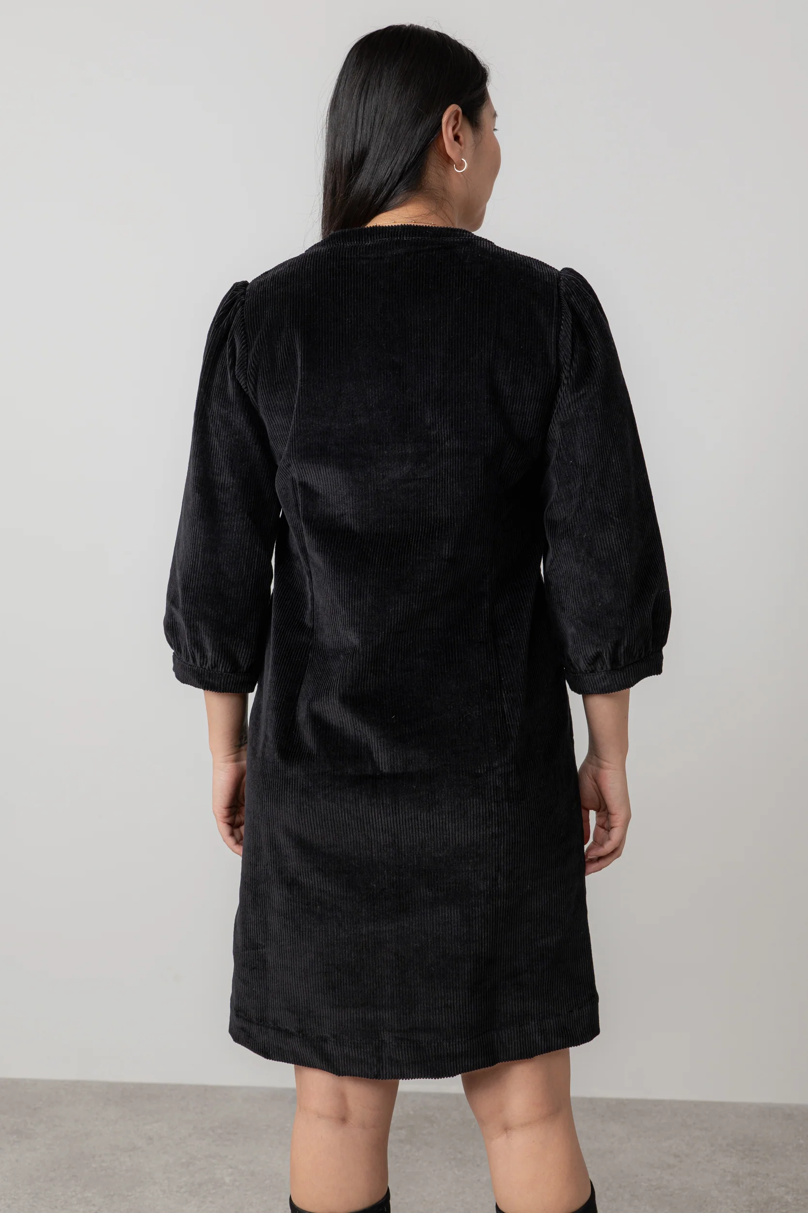 Harvest Stretch Jumbo Cord Shift Dress Black - Image 4