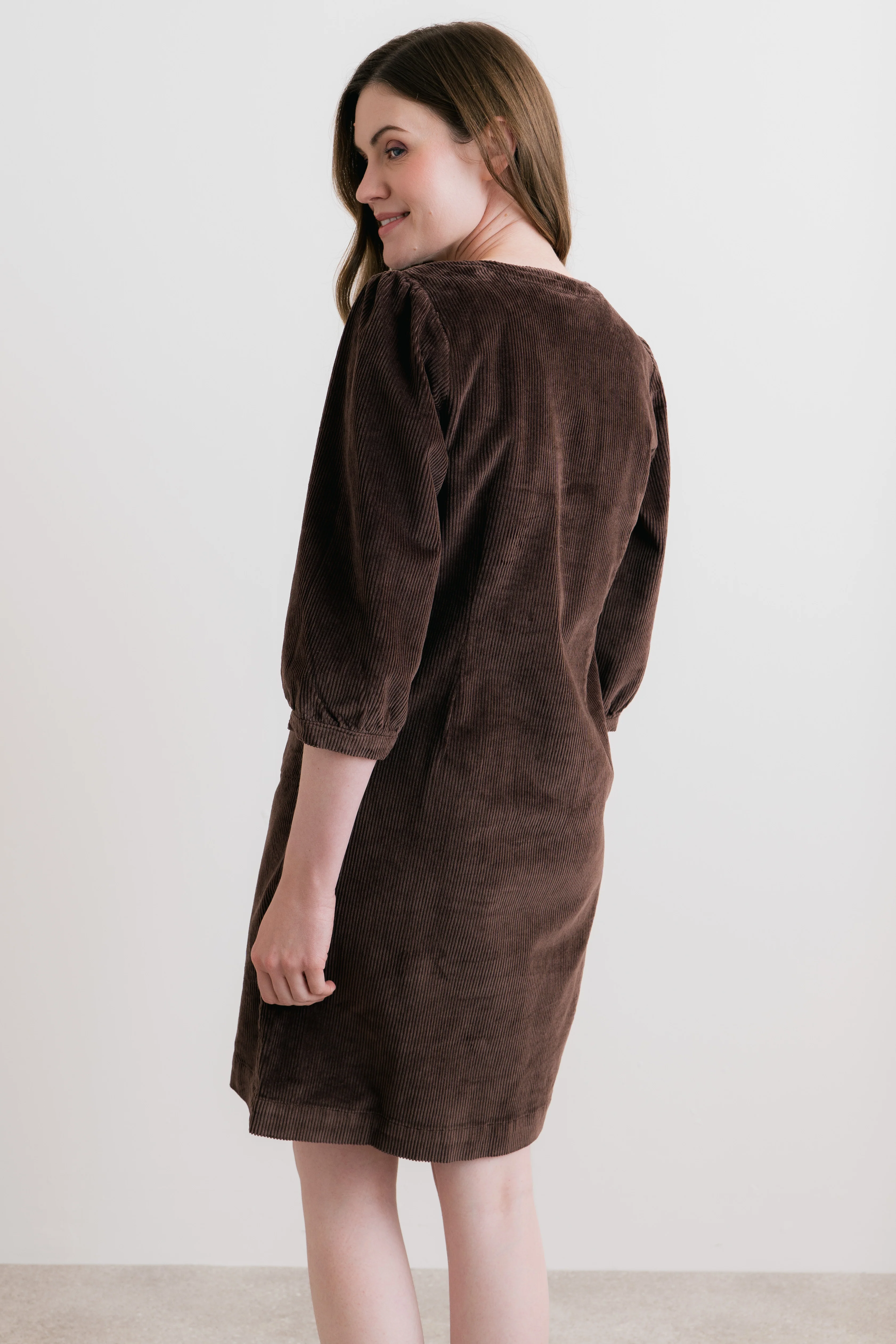 Harvest Stretch Jumbo Cord Shift Dress Chocolate - Image 4