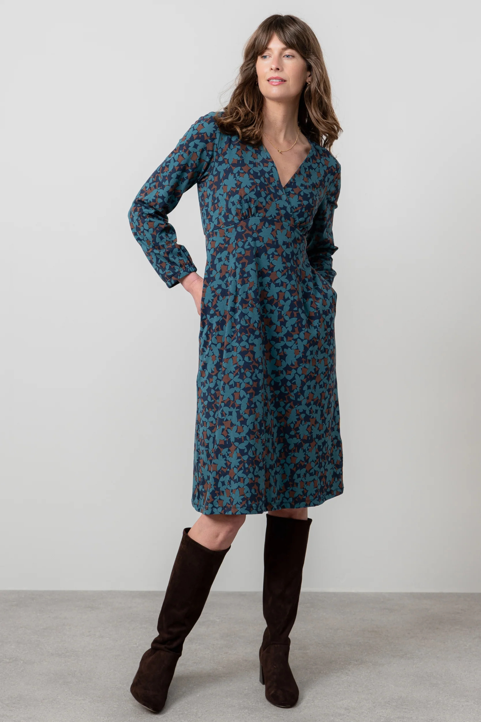 Hazel Crossover Jersey Dress Navy - Image 3