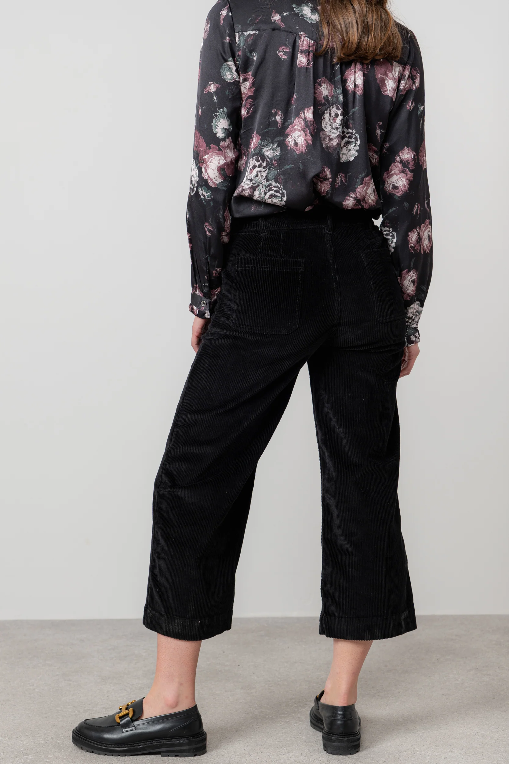 Isla Stretch Jumbo Cord Cropped Trousers Black - Image 4