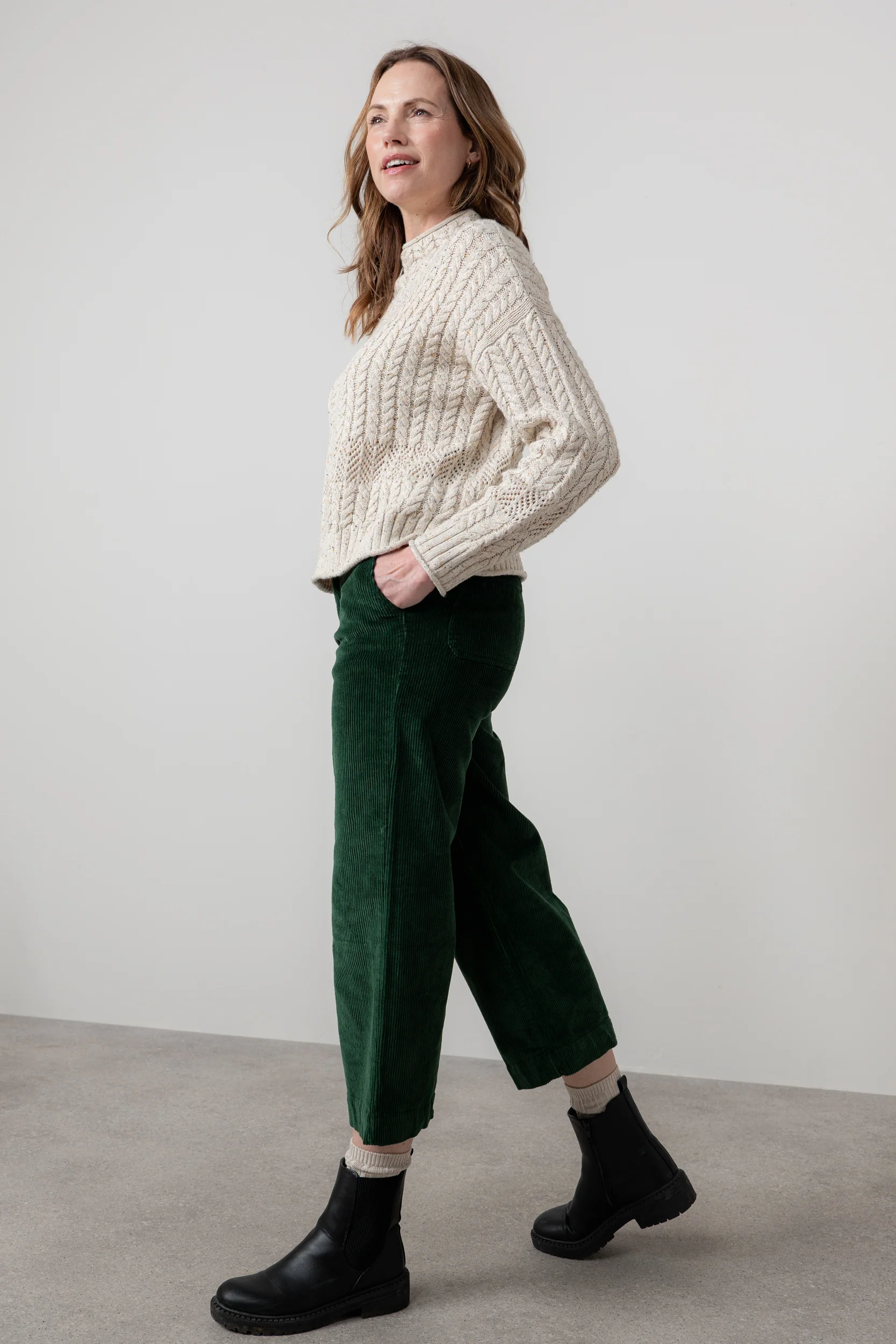 Isla Stretch Jumbo Cord Cropped Trousers Pine Green - Image 4