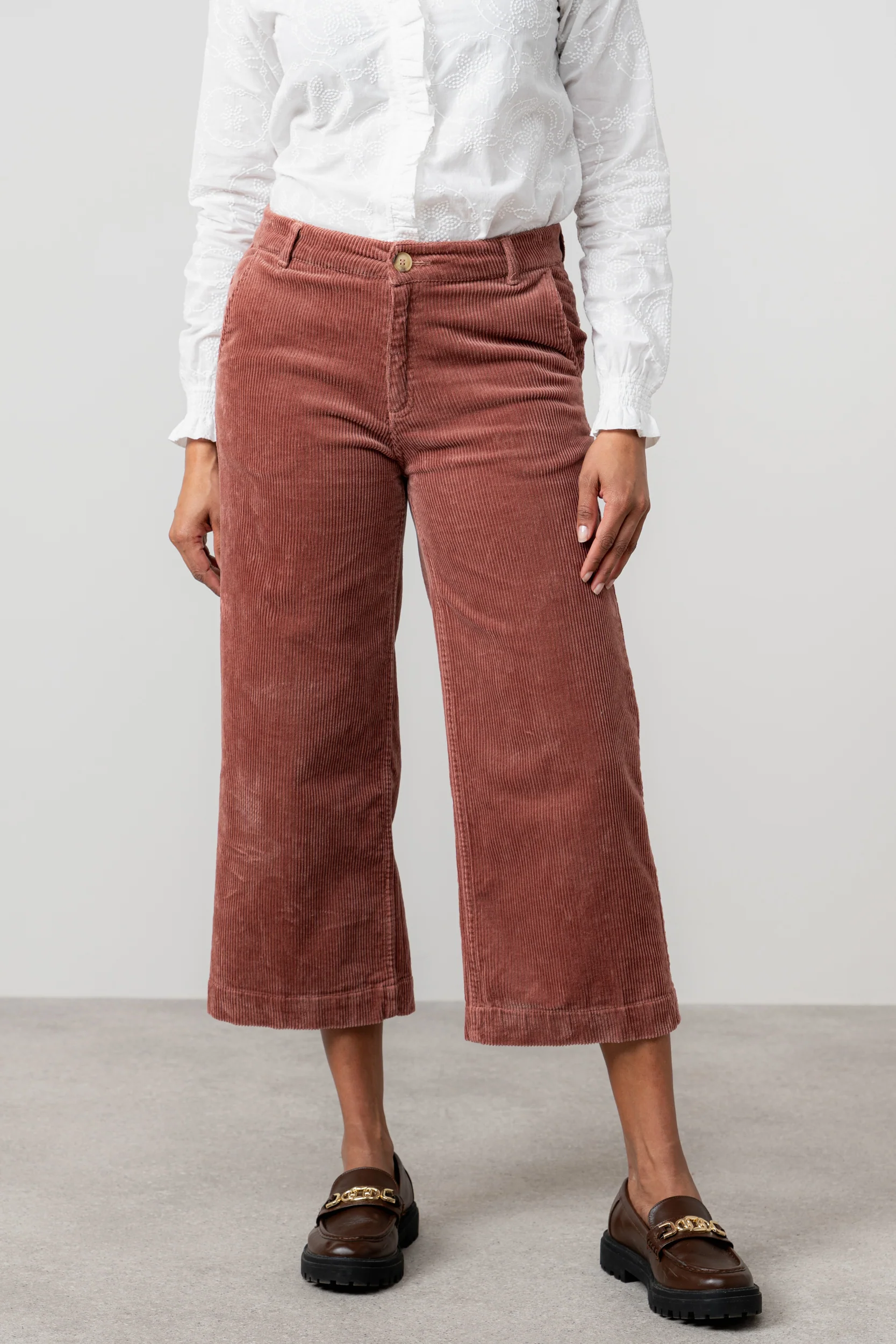Isla Stretch Jumbo Cord Cropped Trousers Antique Rose - Image 2
