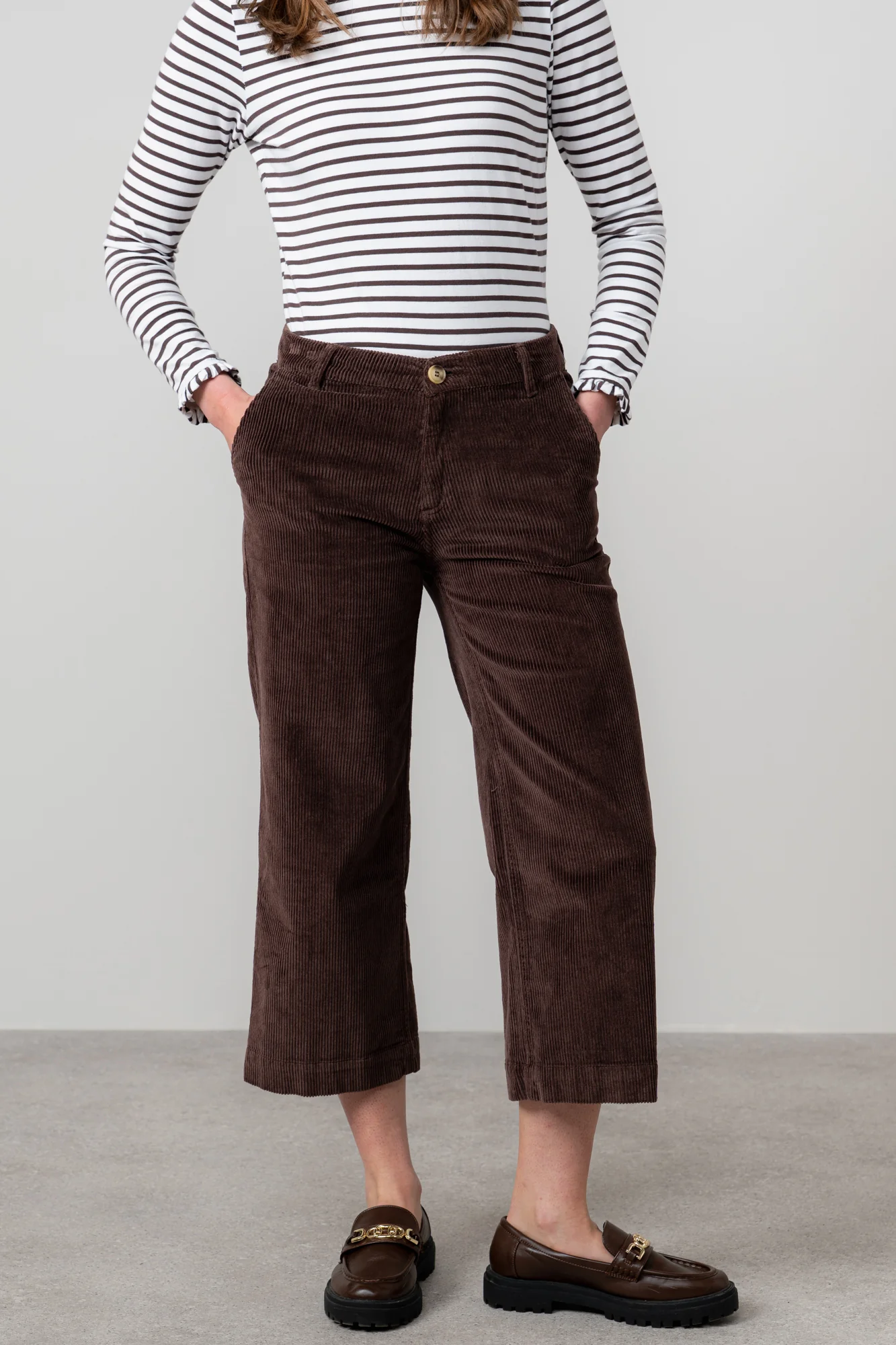 Isla Stretch Jumbo Corduroy Cropped Trousers Chocolate - Image 2