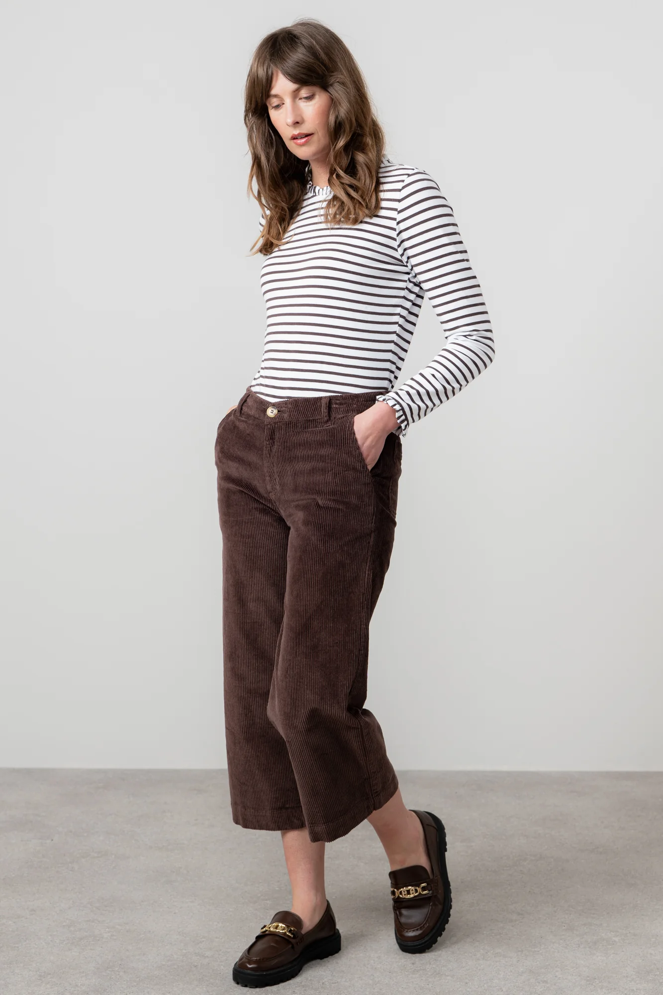 Isla Stretch Jumbo Corduroy Cropped Trousers Chocolate - Image 6