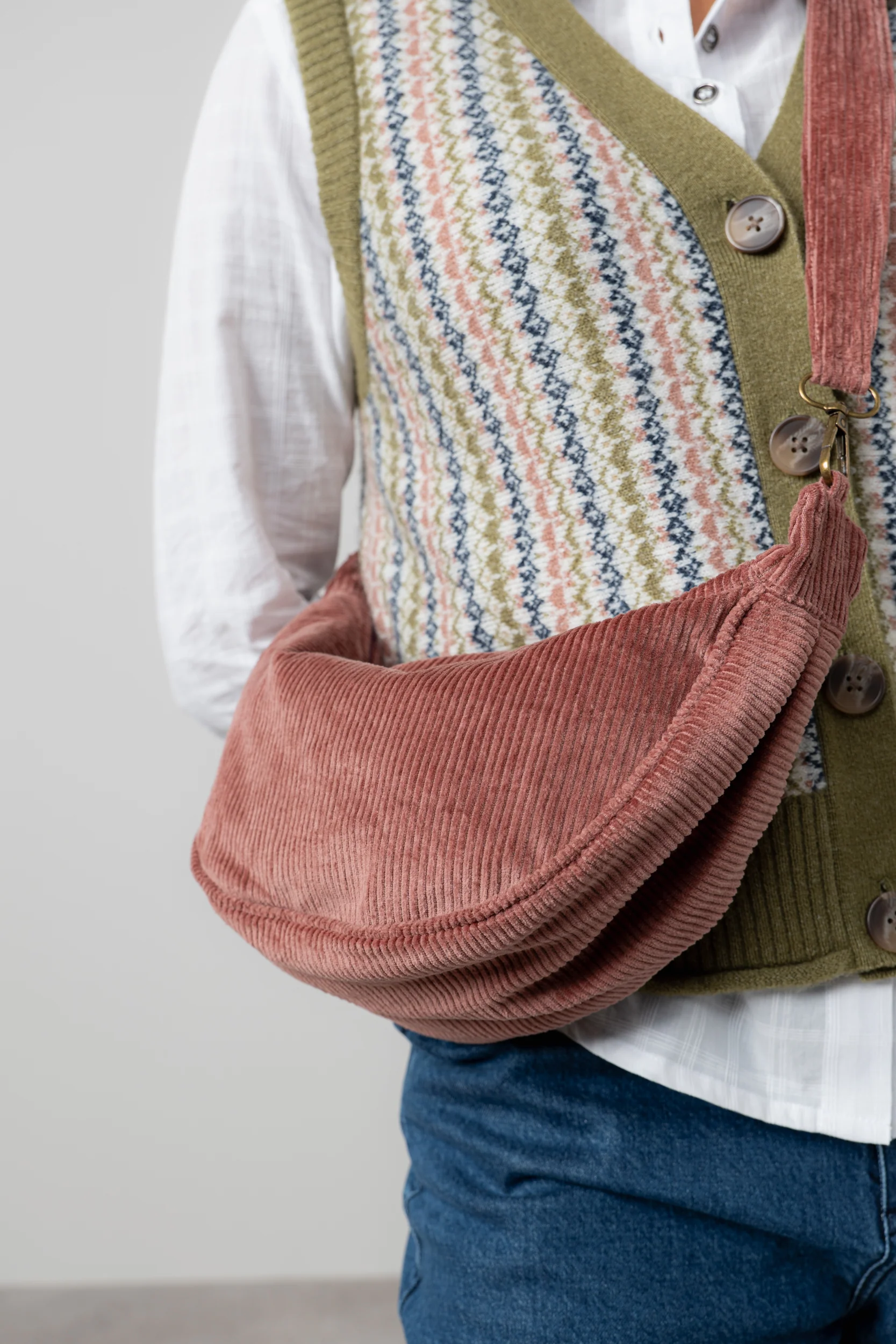 Jumbo Cord Crossbody Bag Antique Rose - Image 3