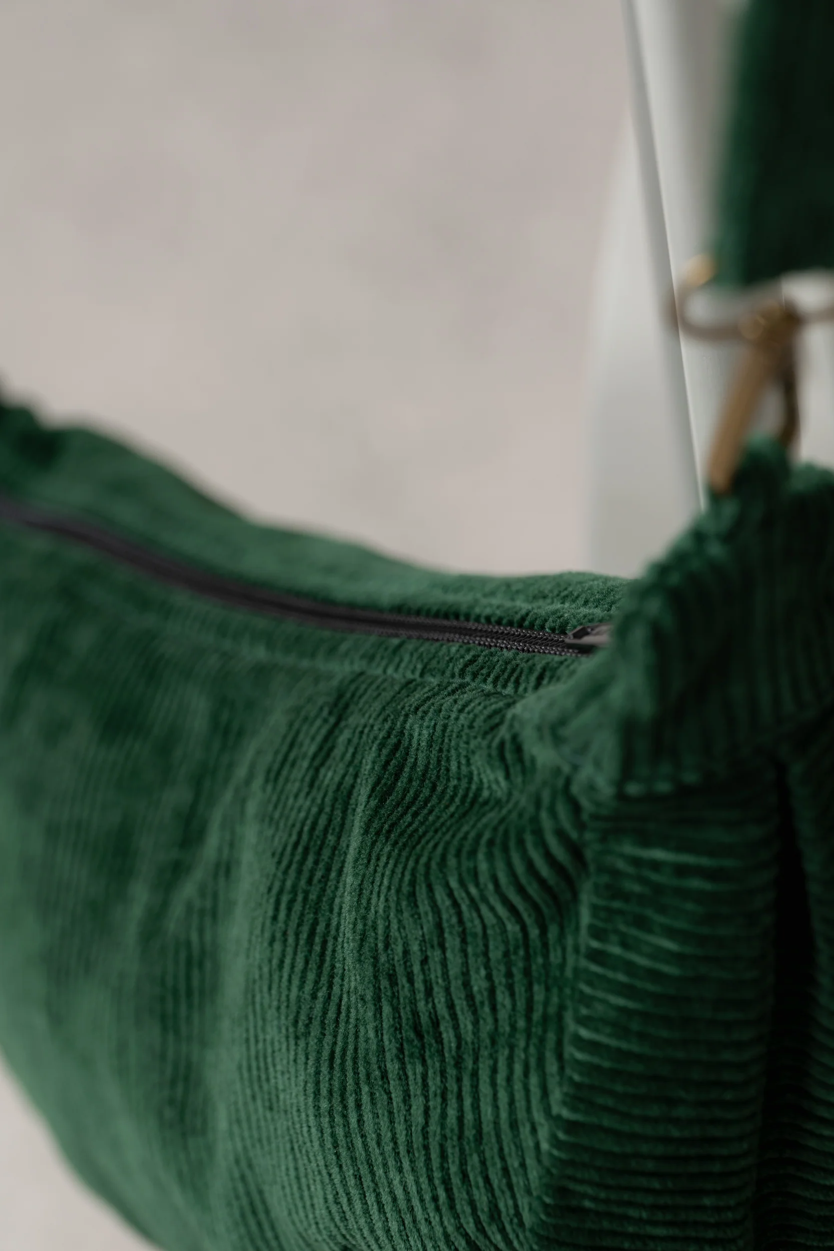 Jumbo Cord Crossbody Bag Pine Green - Image 4