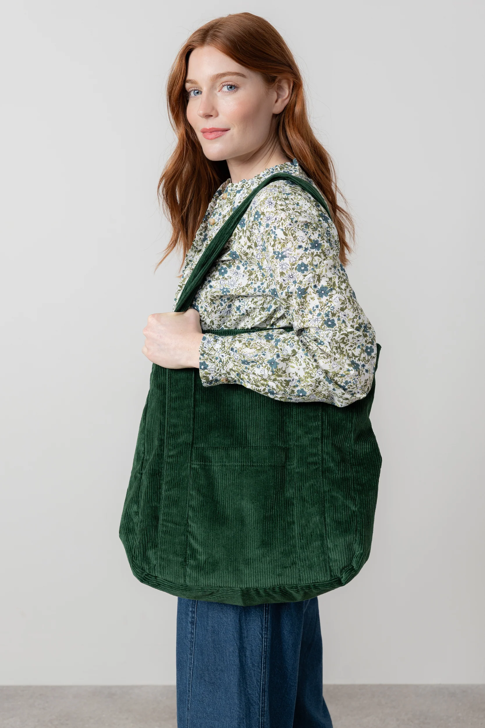 Jumbo Cord Tote Bag Pine Green - Image 6