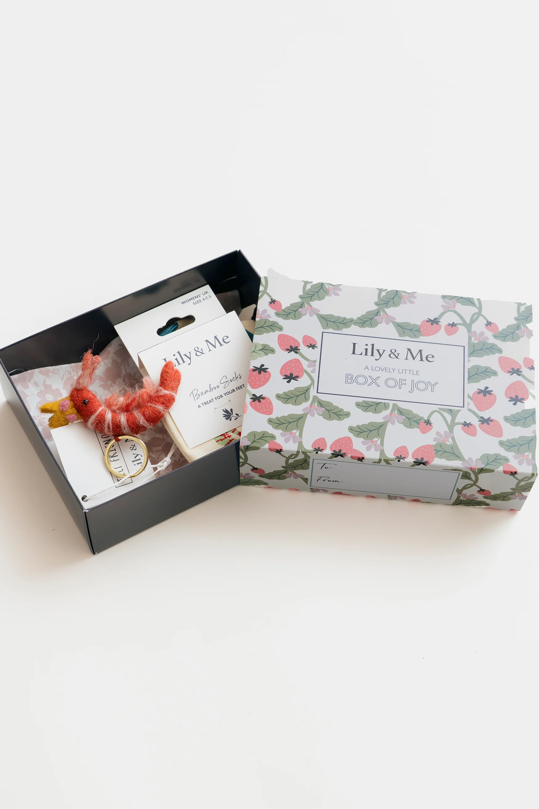 Klayton The Shrimp Bamboo Trainer Socks And Decoration Giftbox - Image 2