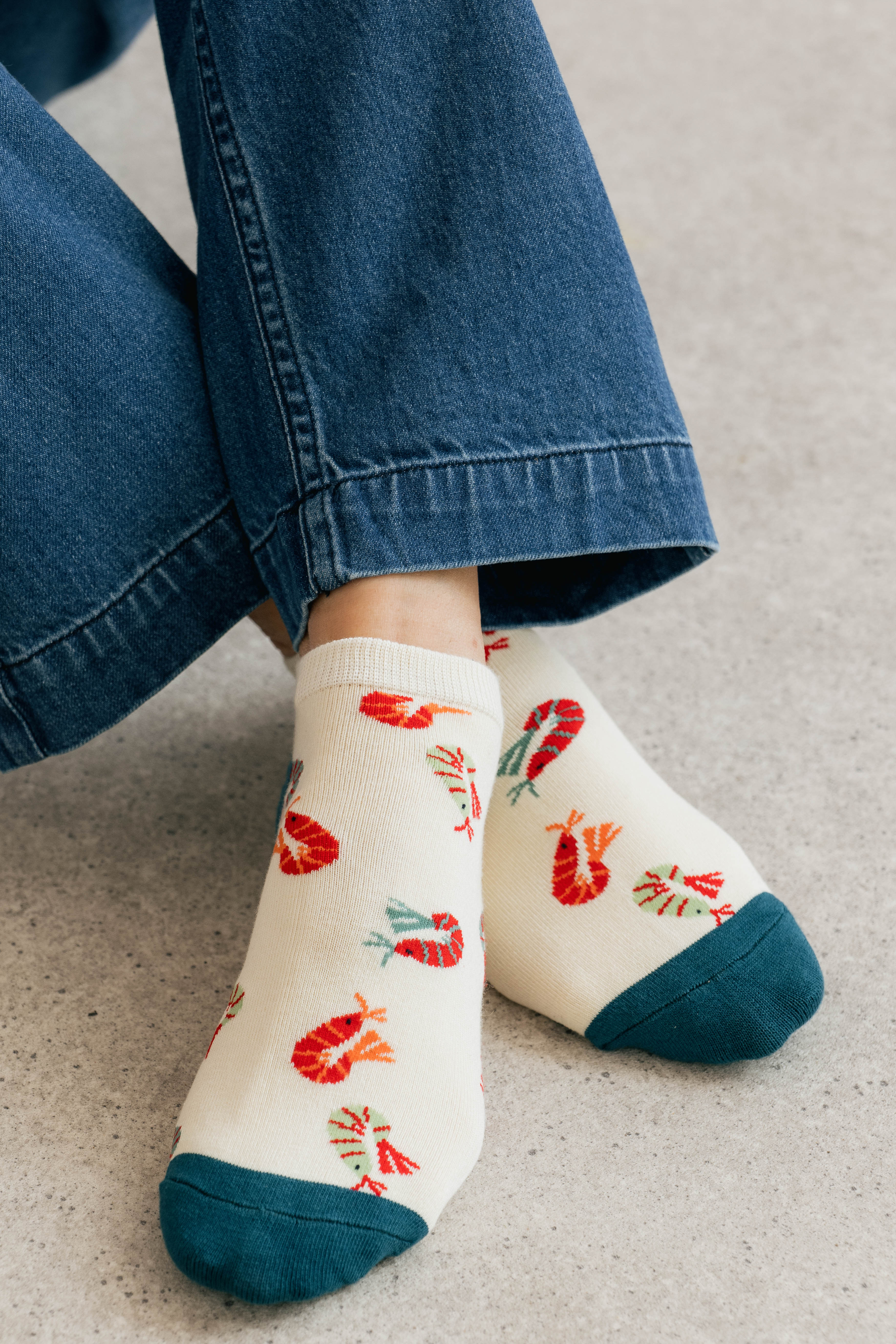 Klayton The Shrimp Bamboo Trainer Socks And Decoration Giftbox - Image 8