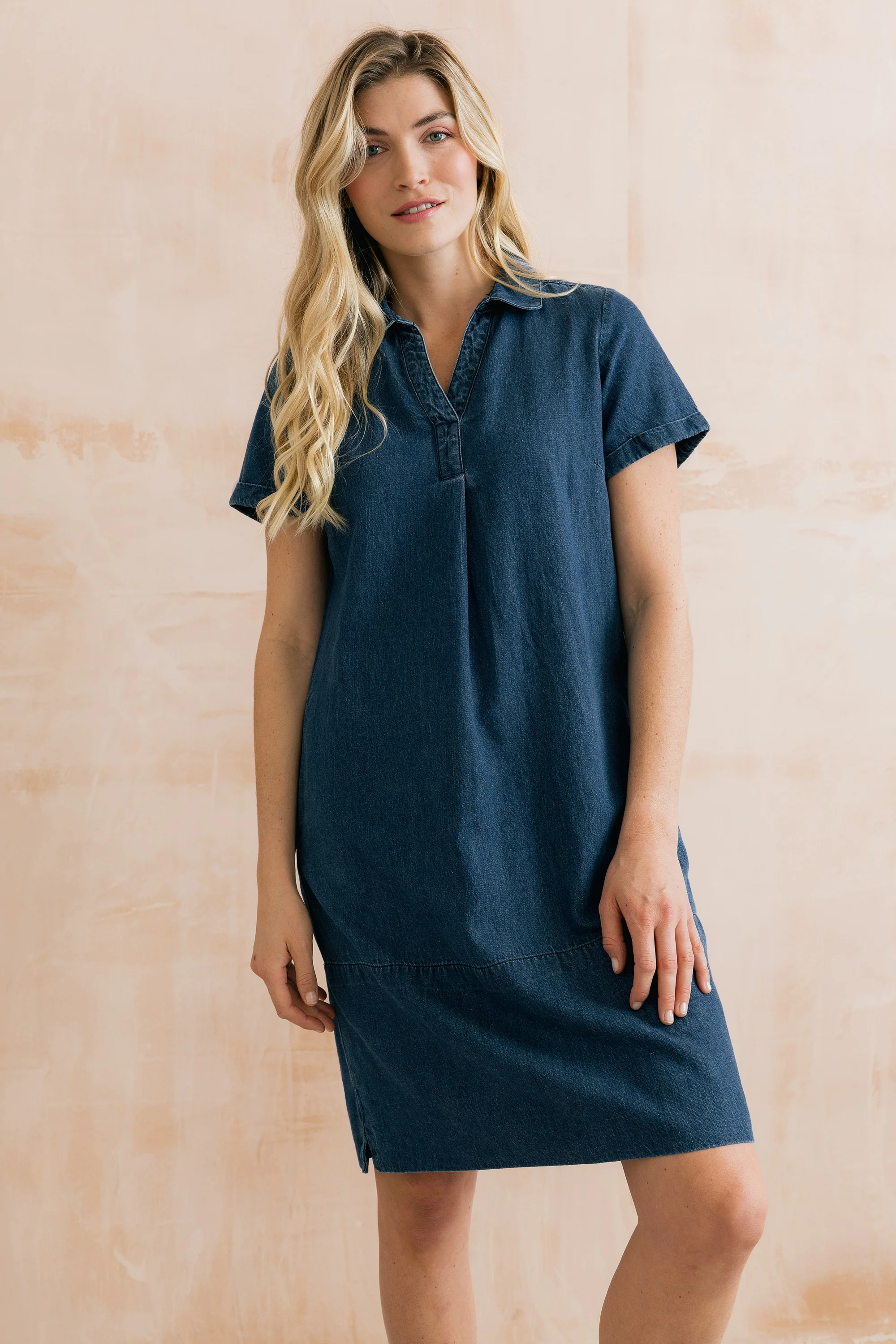 Lavender Short Sleeve Collared V-Neck Denim Dress - Image 3