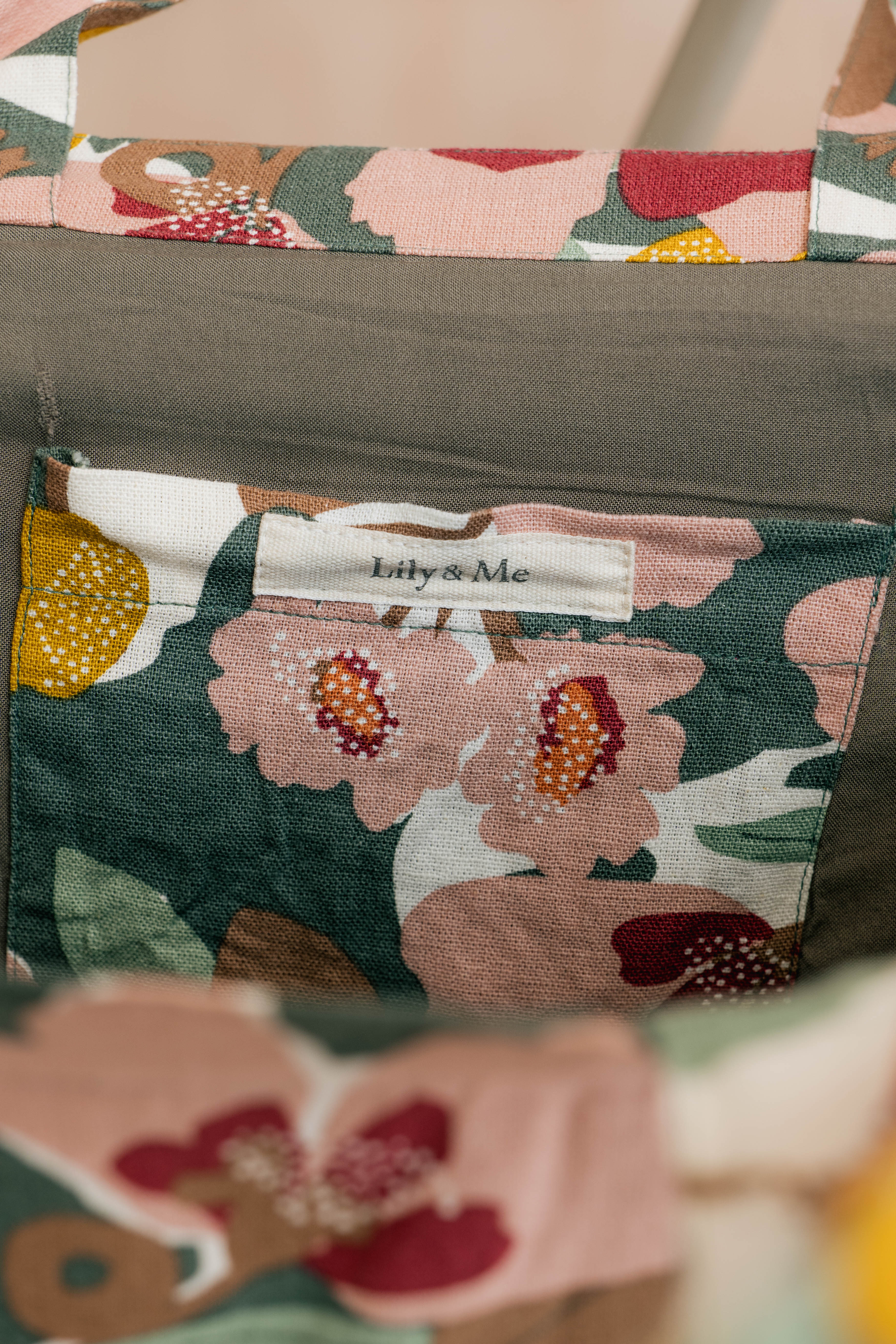 Linen Blend Ceres Print Tote Bag Laurel - Image 6