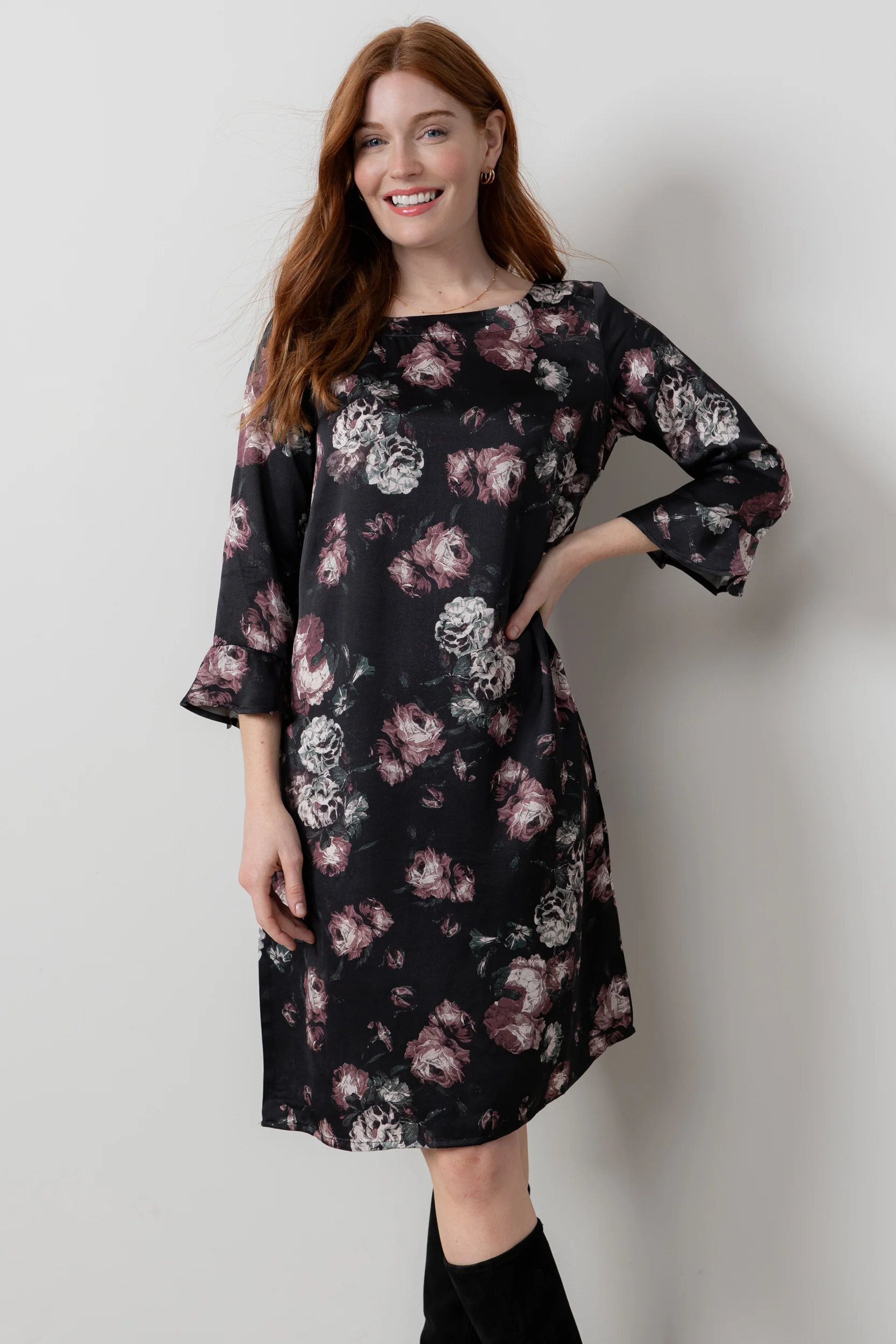 Lotty Fluted Sleeve Shift Dress Black - Image 5