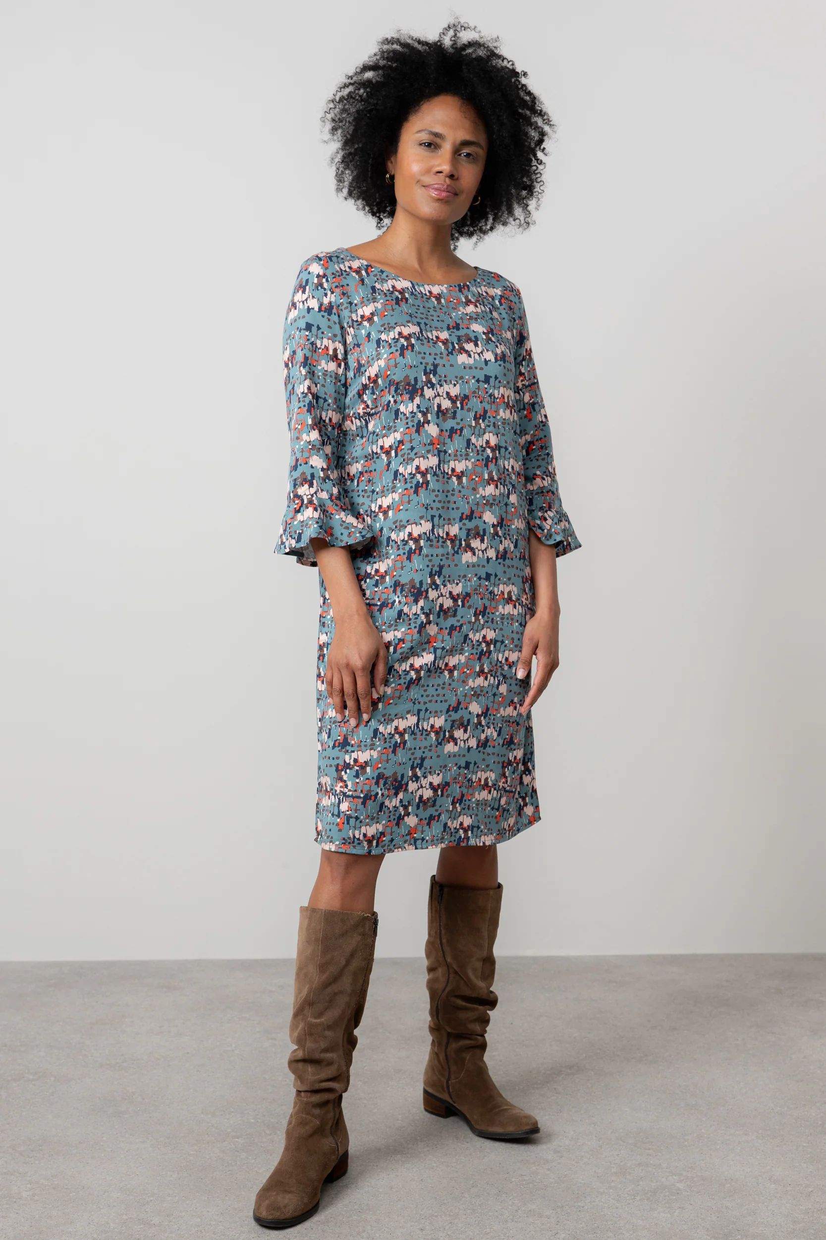 Lotty Fluted Sleeve Shift Dress Sea Mist - Image 3