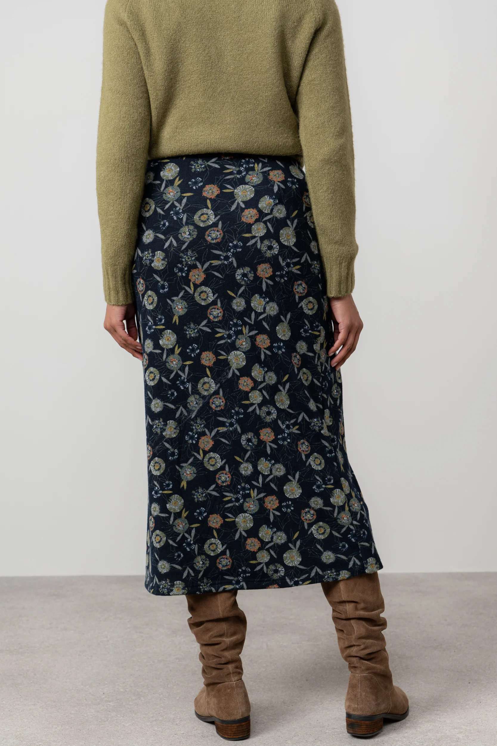 Melissa Printed Knit Midi Skirt Navy - Image 4