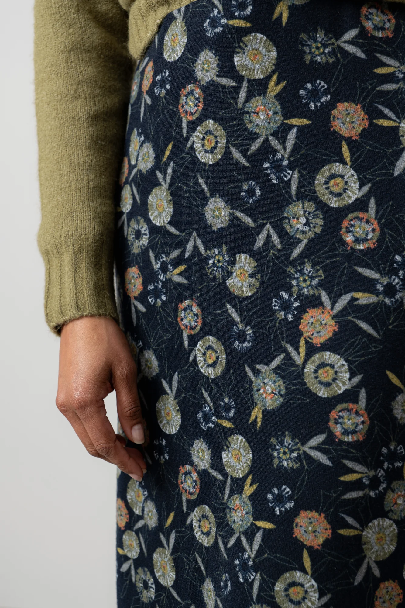 Melissa Printed Knit Midi Skirt Navy - Image 5