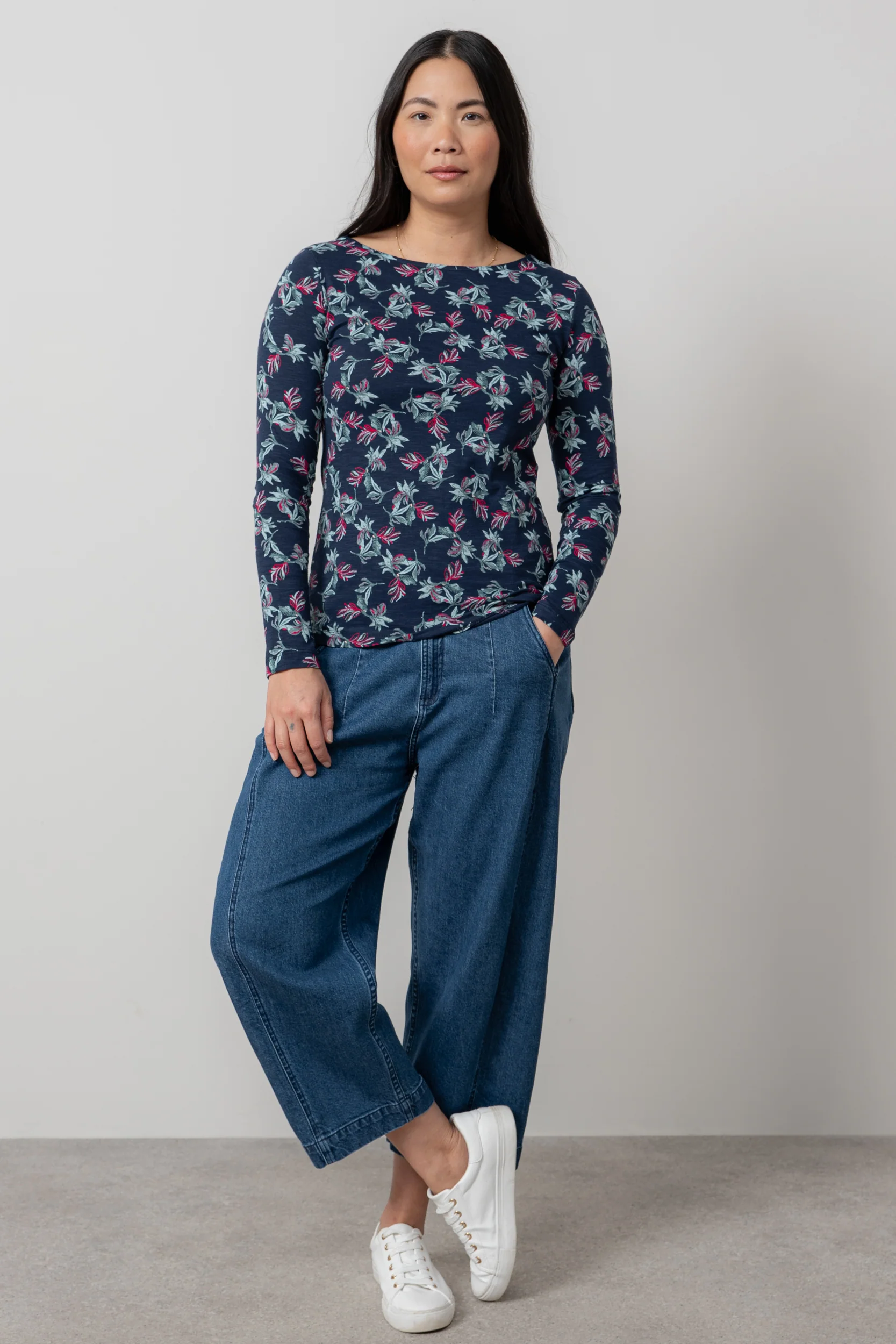 Monica Floral Print Jersey Top Navy - Image 6