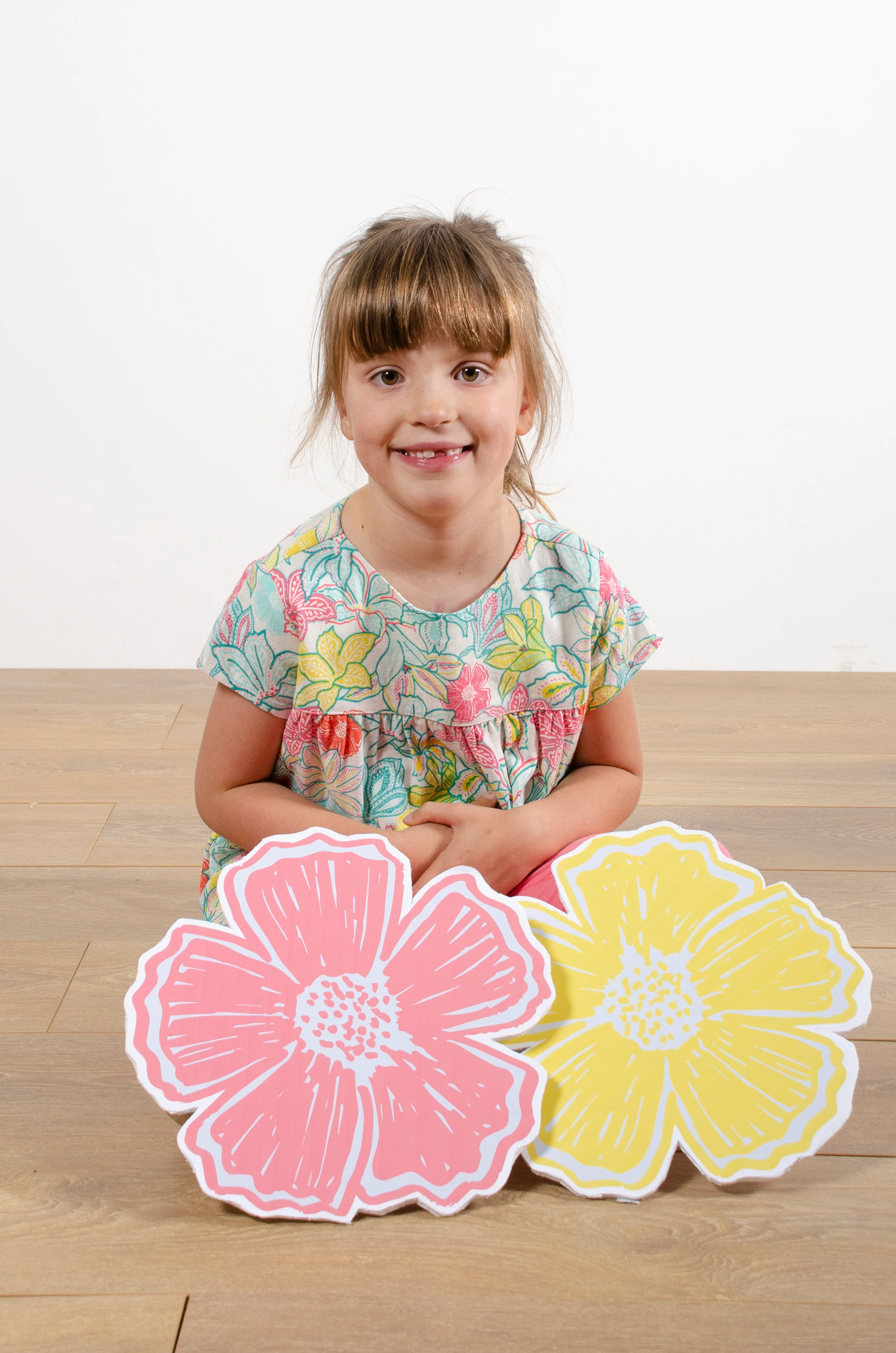 Pop on Tropical Floral Top - Image 3