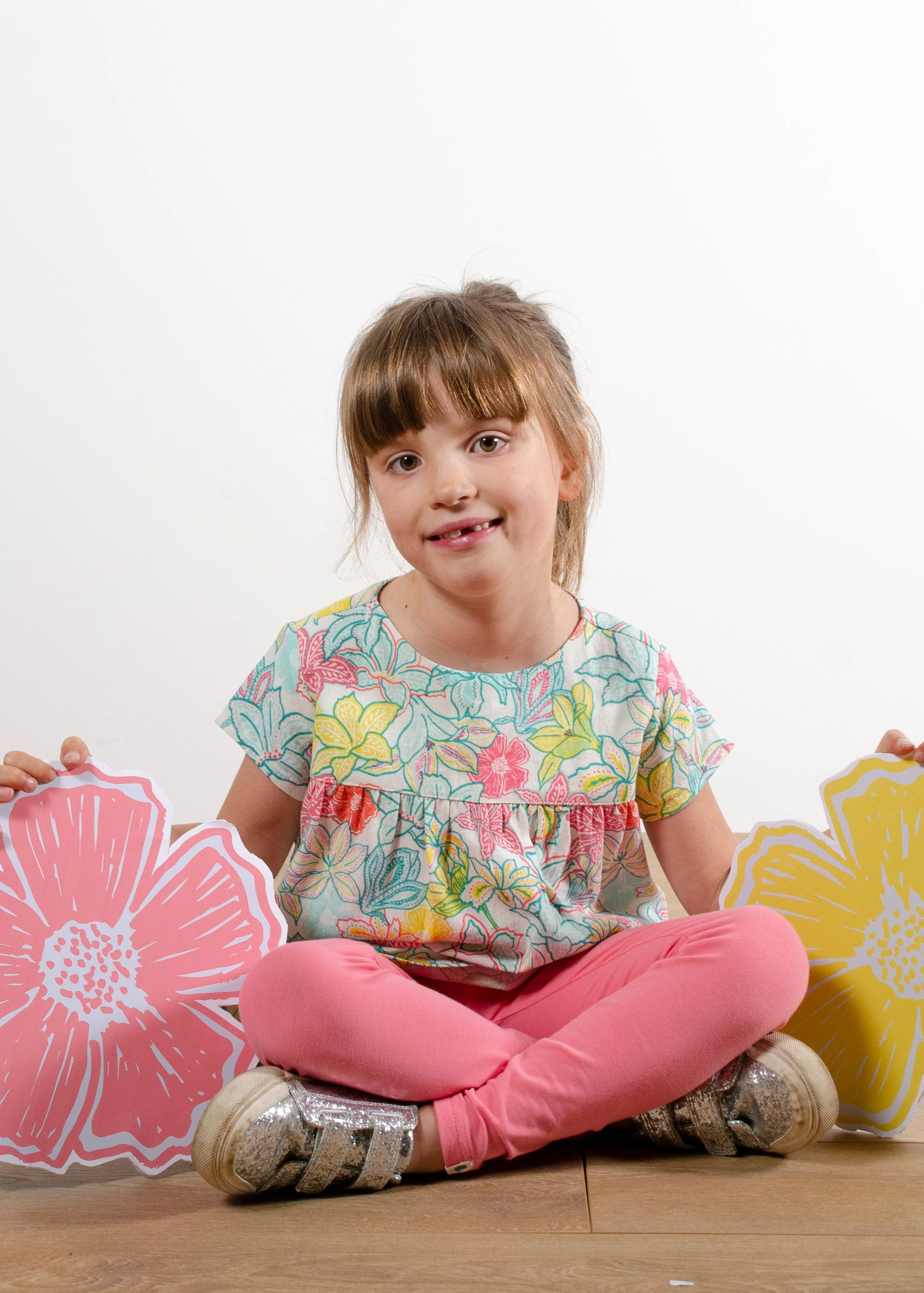 Pop on Tropical Floral Top - Image 4